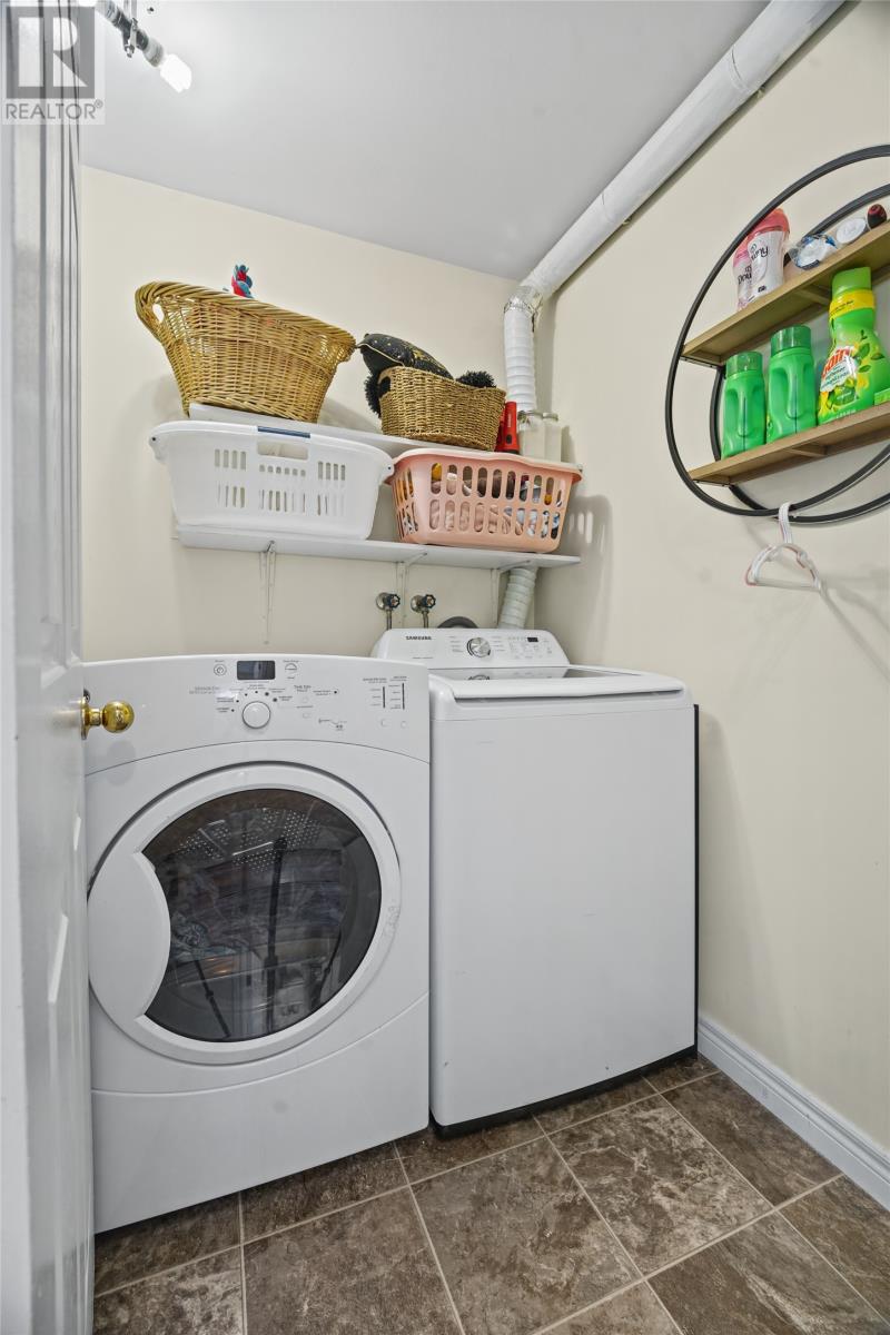 9 Eastbourne Crescent Property Photo 24
