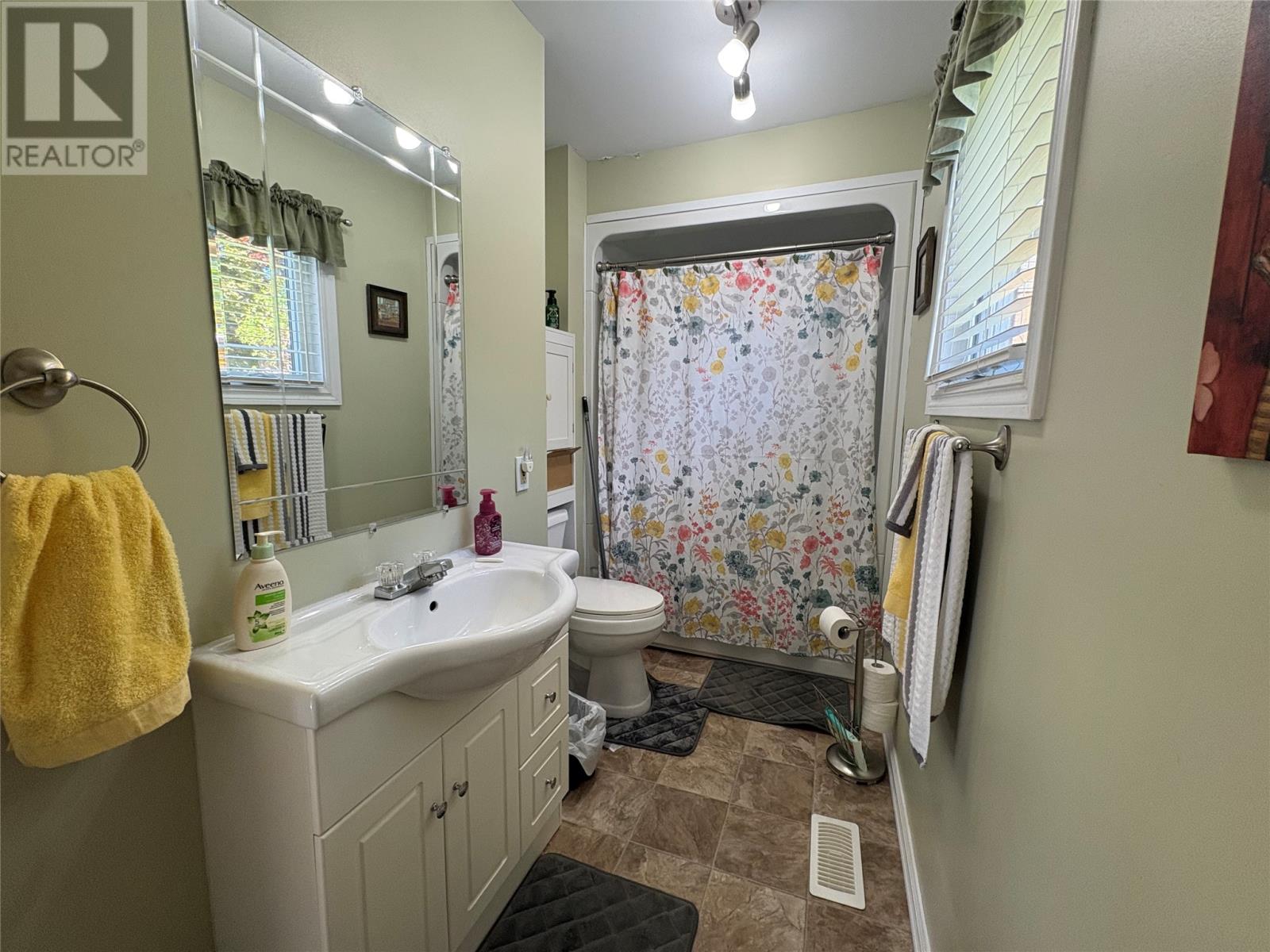 10 Linds Road Property Photo 15