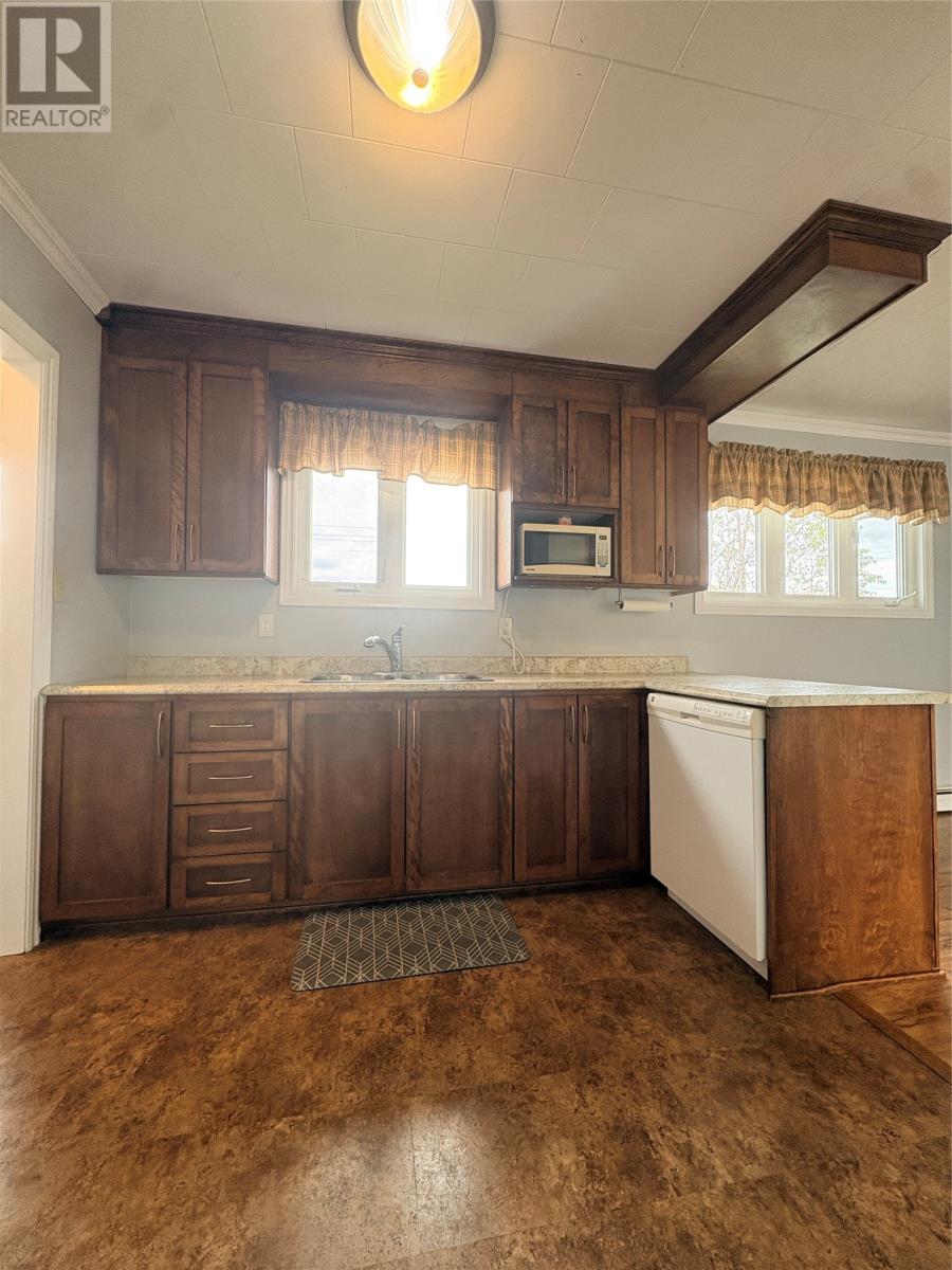 8 Fairview Street Property Photo 9