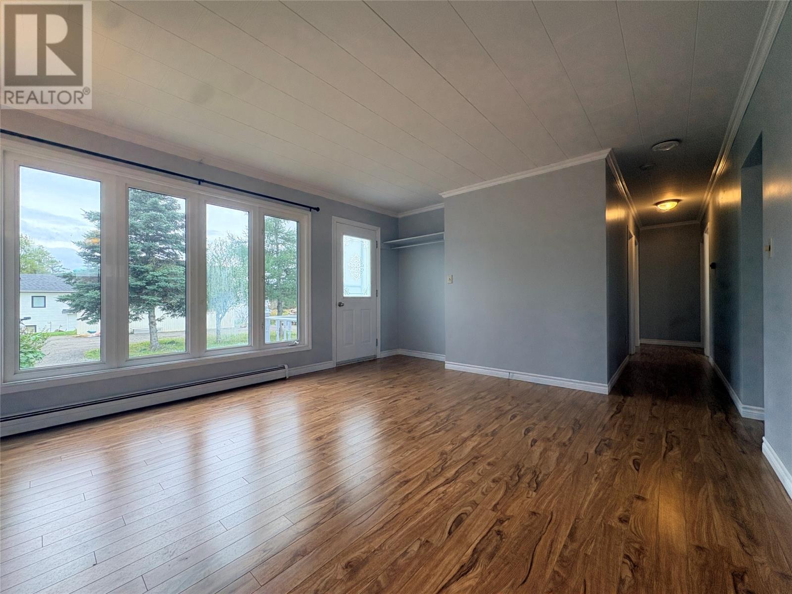 8 Fairview Street Property Photo 14
