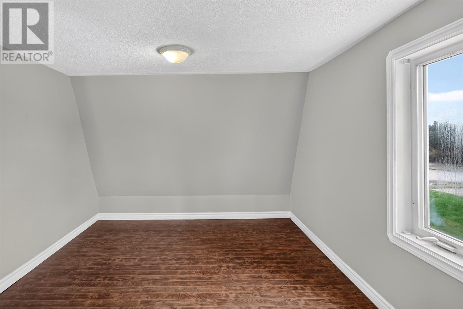 32 Water Street Property Photo 36