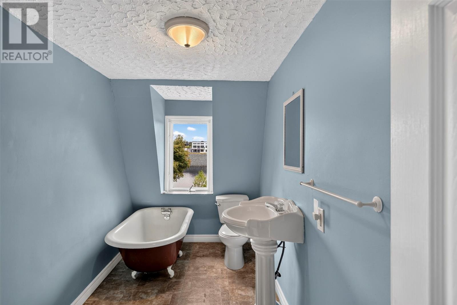 32 Water Street Property Photo 41
