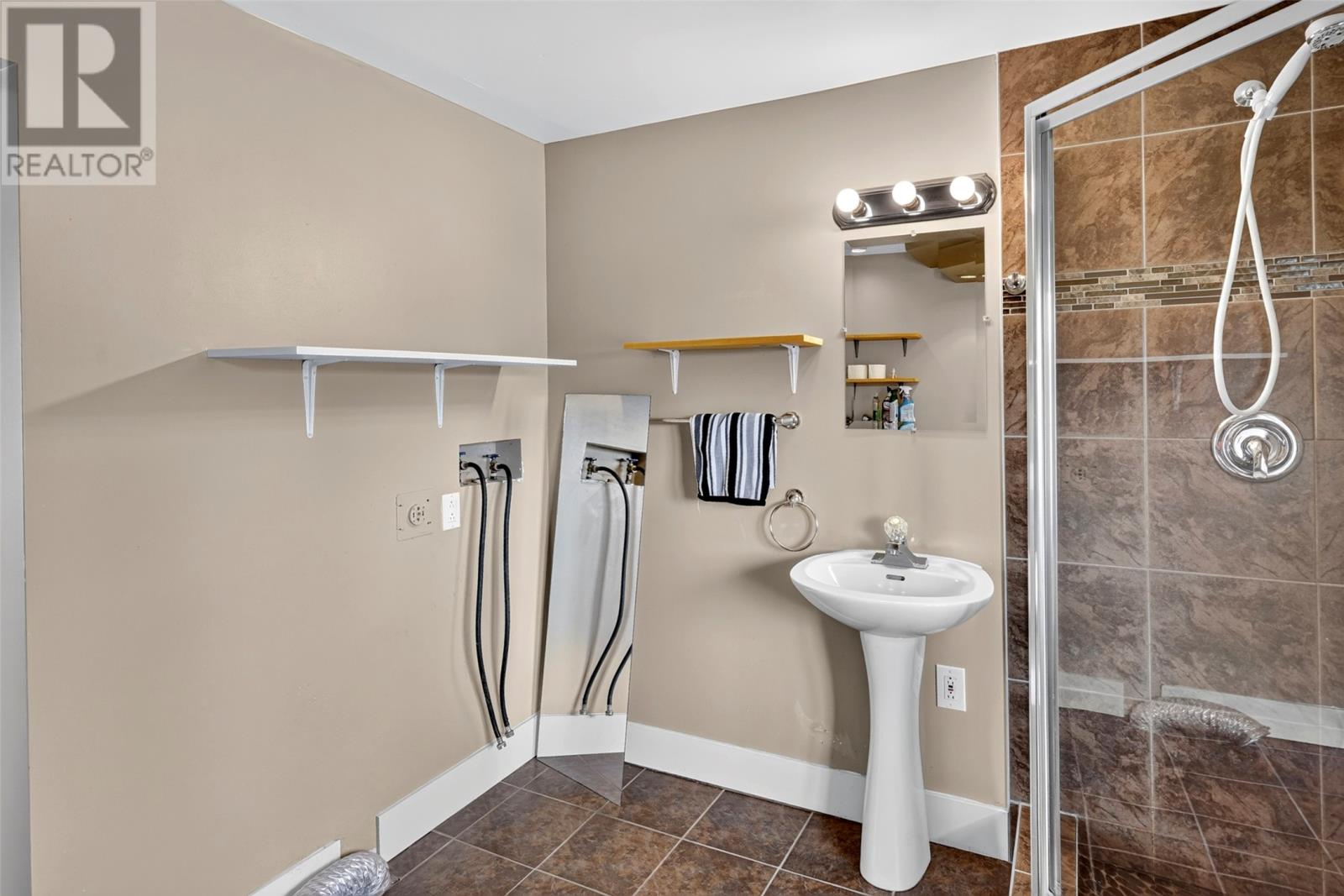 32 Water Street Property Photo 46