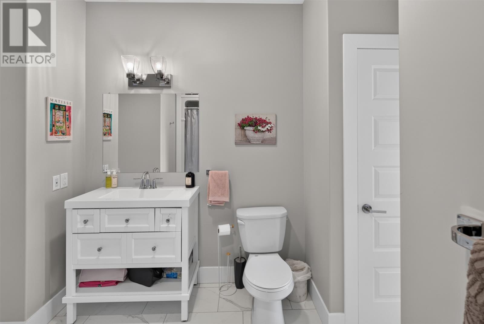 34 Edgewater Lane Property Photo 26
