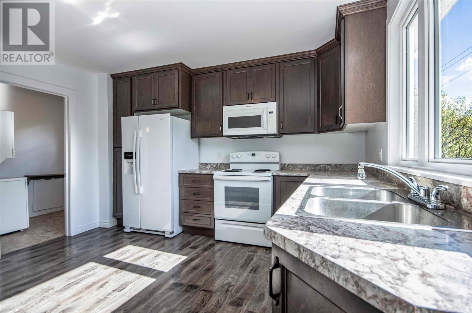502 Conception Bay Highway Property Photo 4