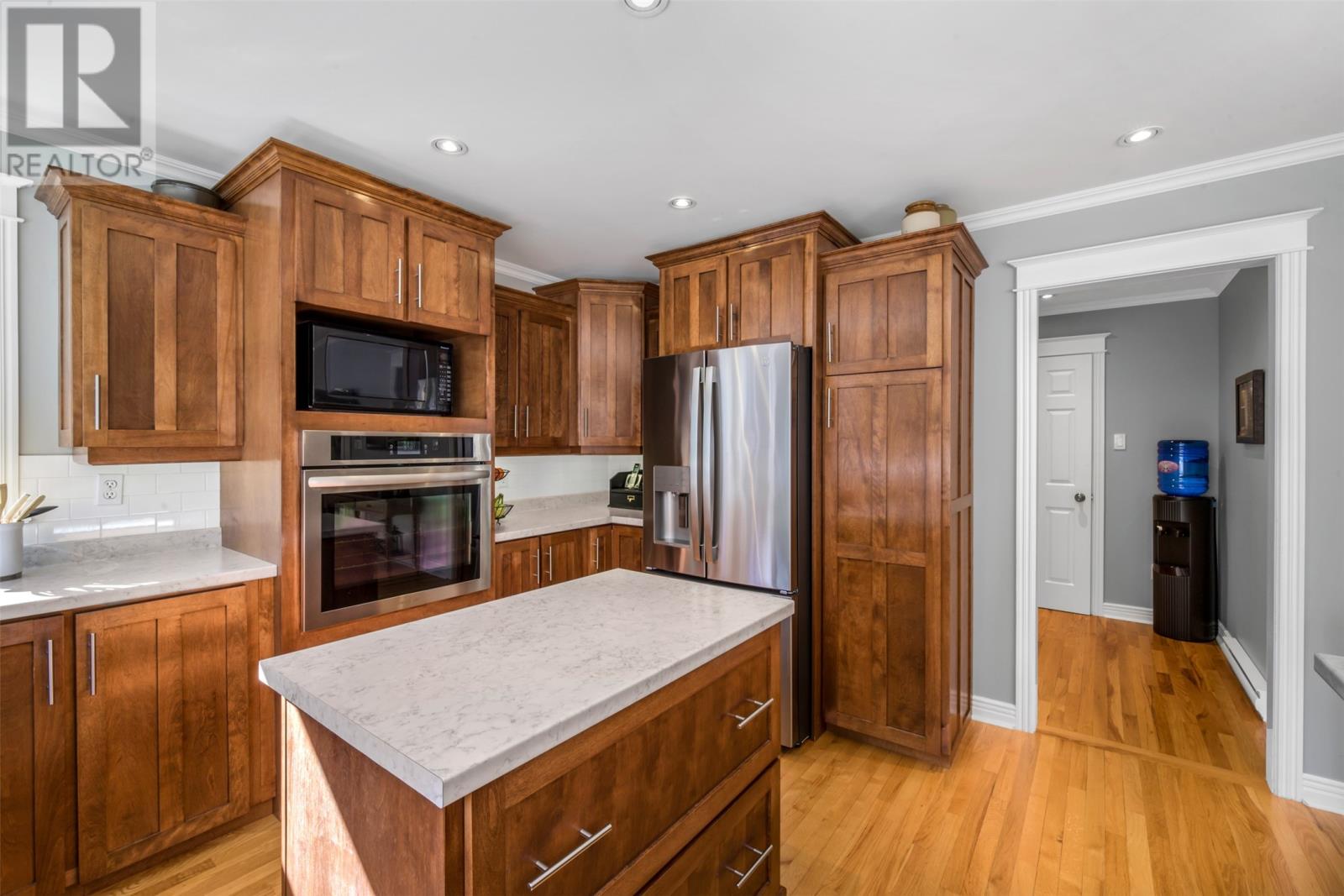 43 Pine Ridge Crescent Property Photo 14