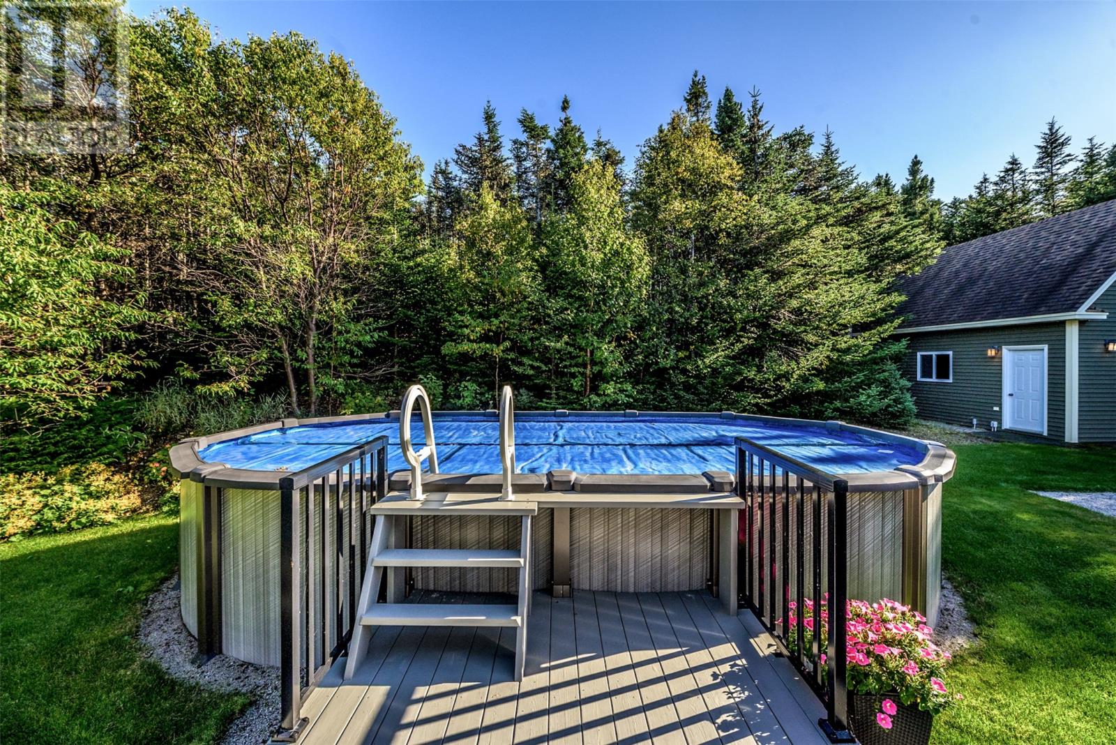 43 Pine Ridge Crescent Property Photo 40