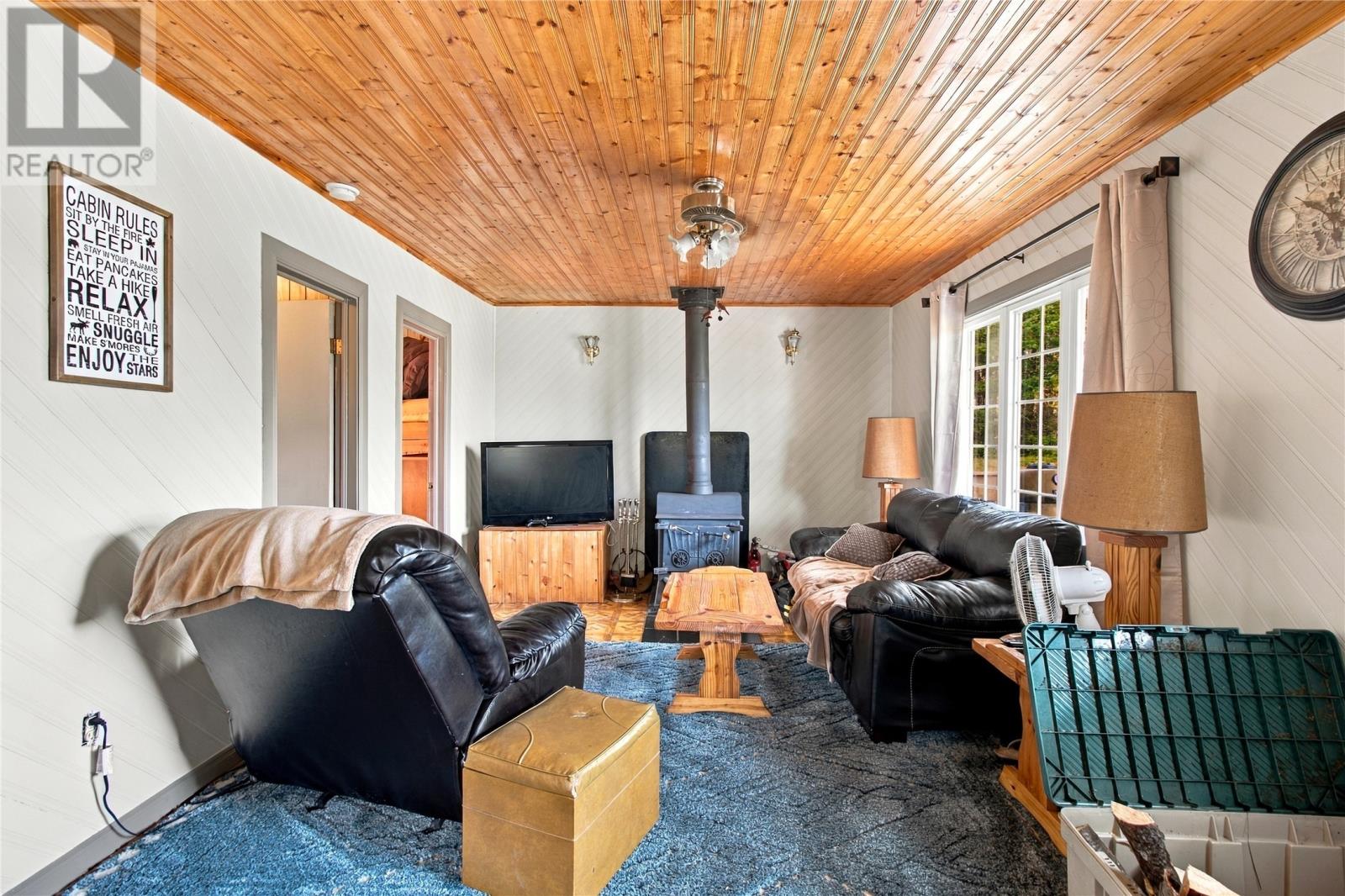 75 Pioneer Place Property Photo 4
