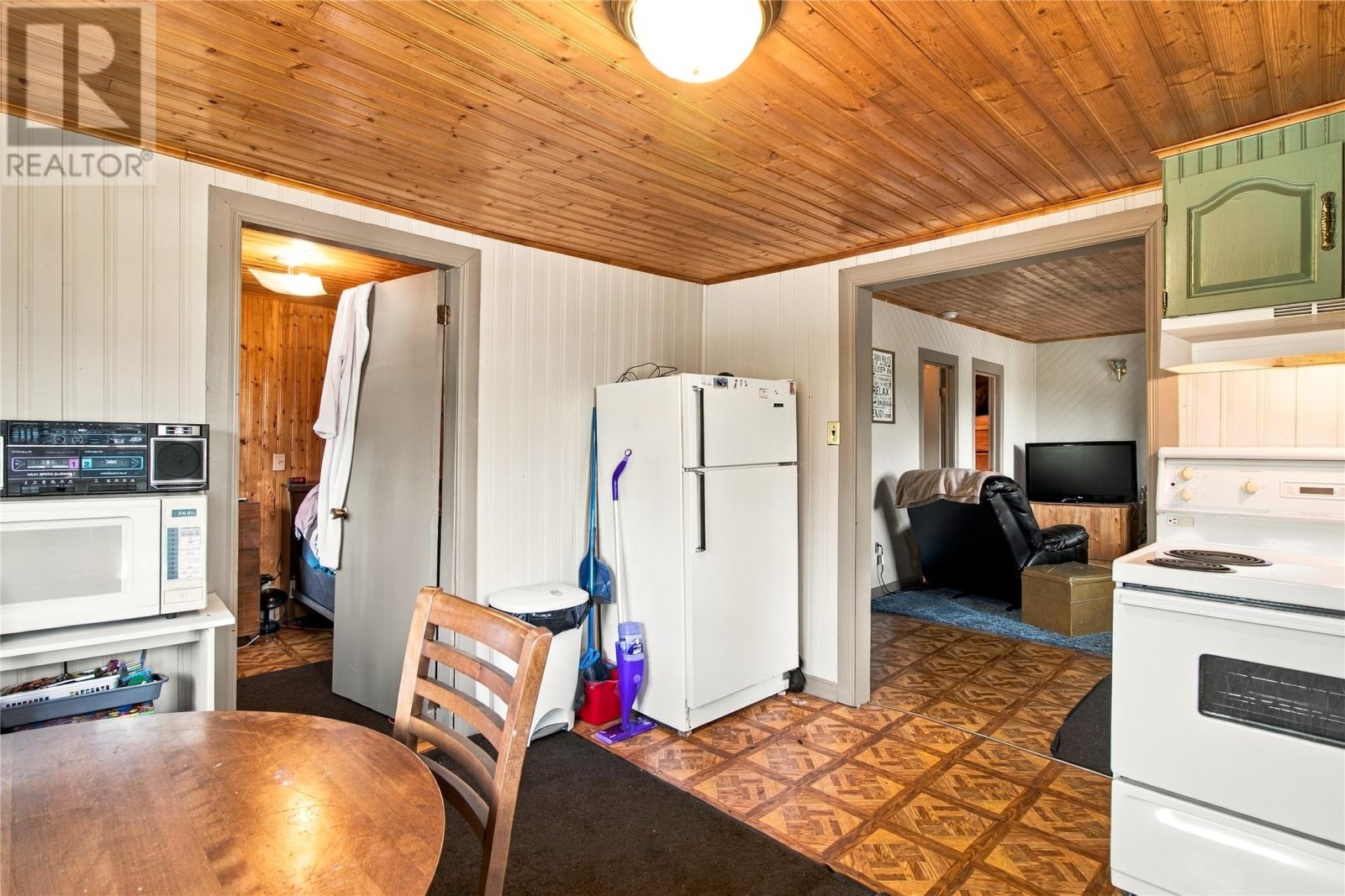 75 Pioneer Place Property Photo 8
