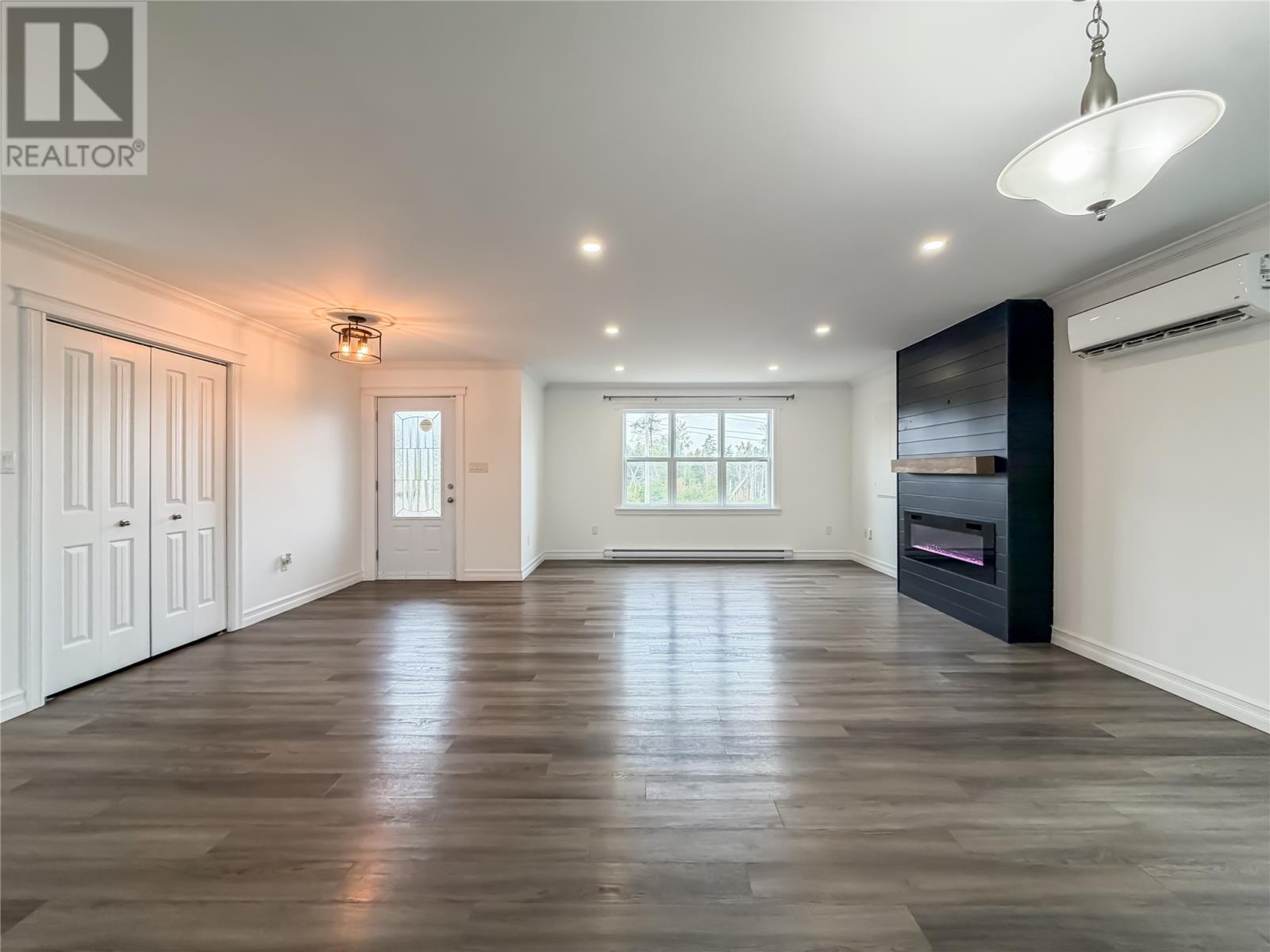6 South West Crescent Property Photo 9