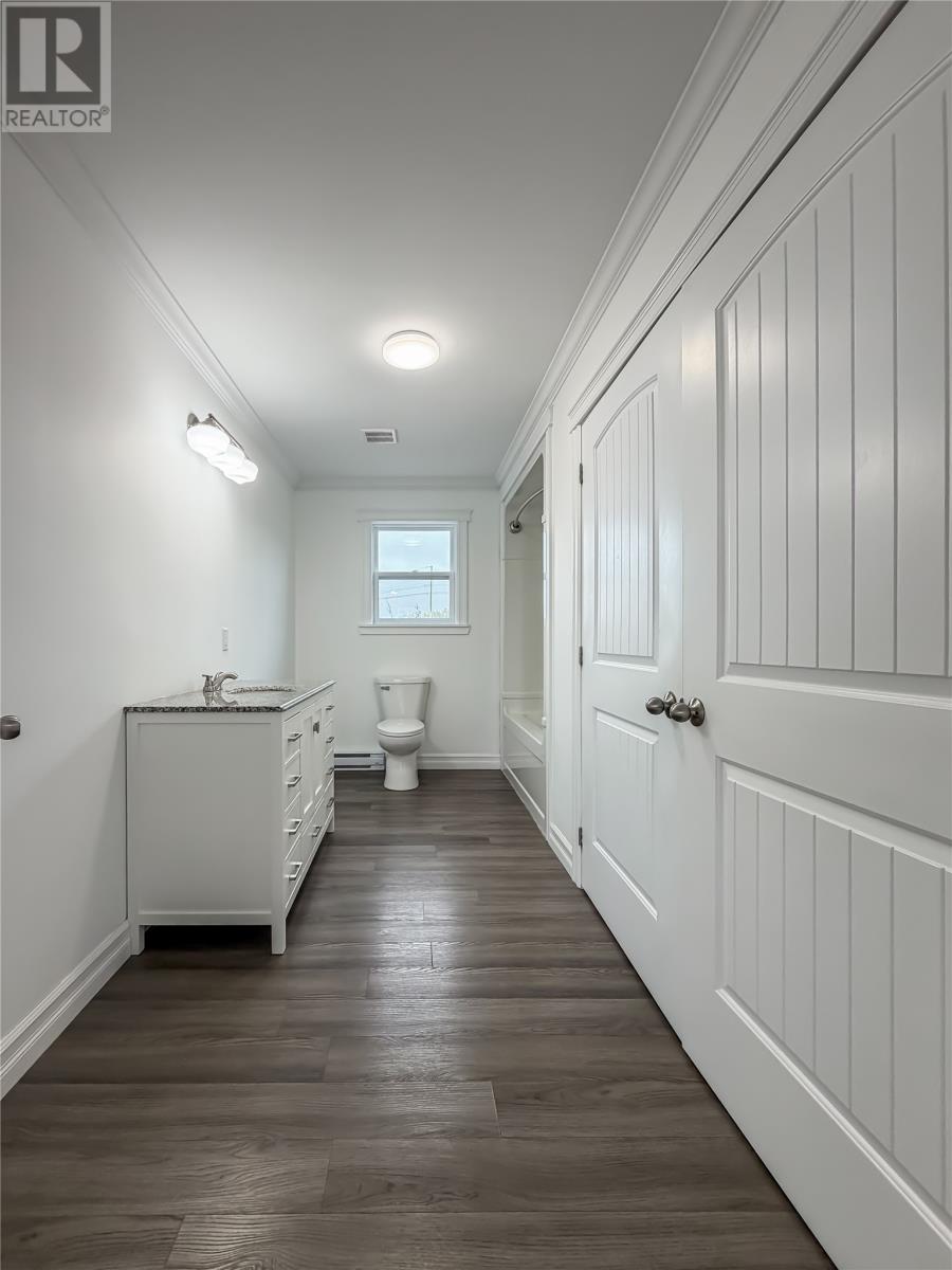 6 South West Crescent Property Photo 12
