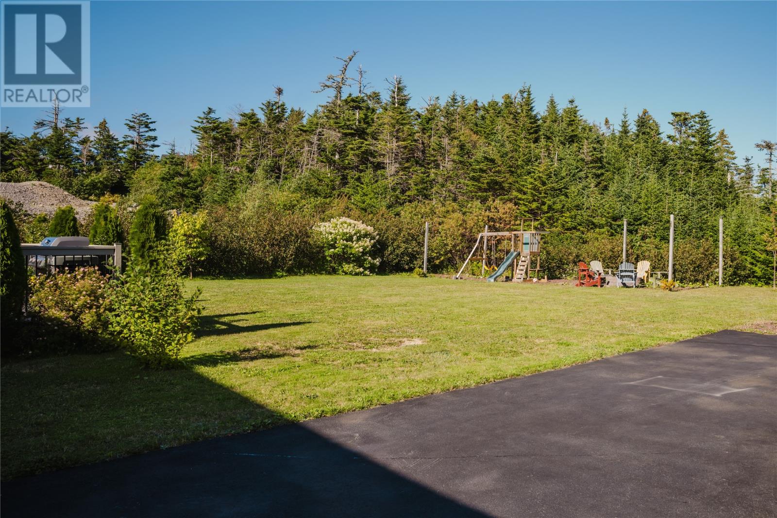 17 Dock Point Street Property Photo 46