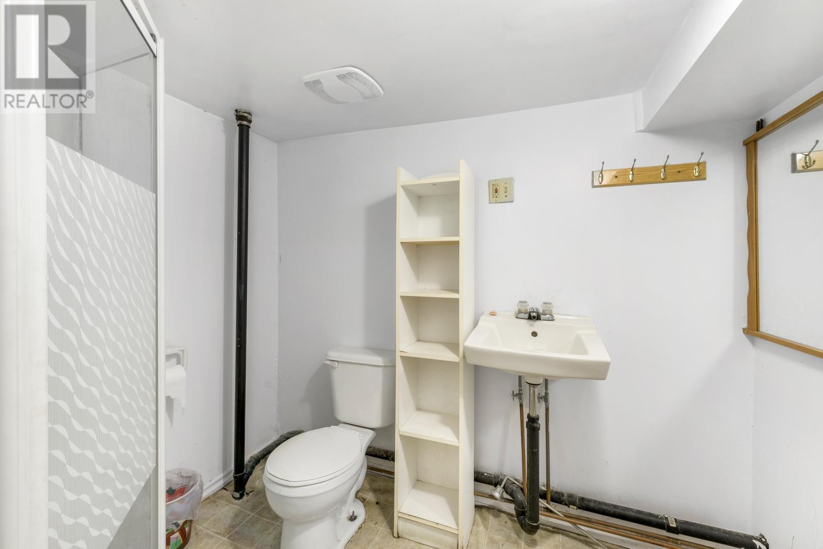 210 Pennywell Road Property Photo 37