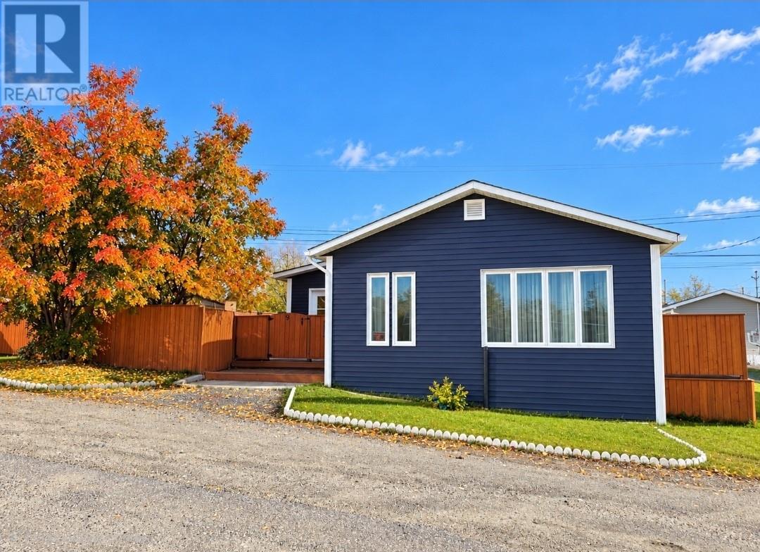 5 Squires Avenue Property Photo 1