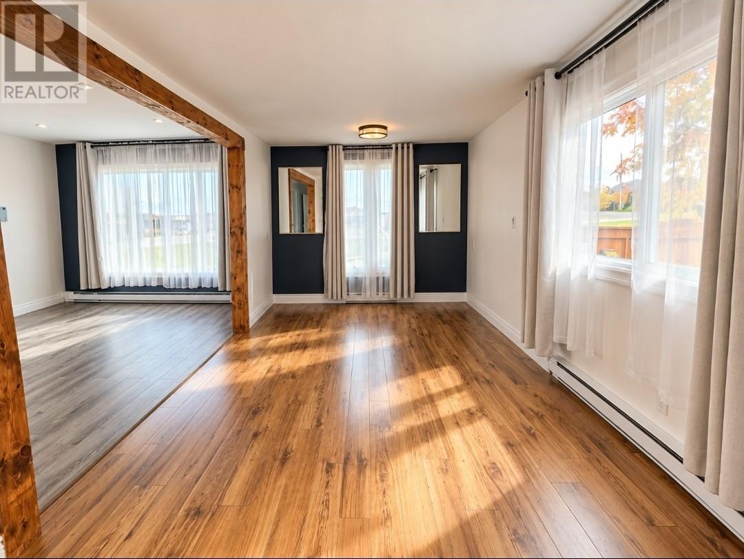 5 Squires Avenue Property Photo 8