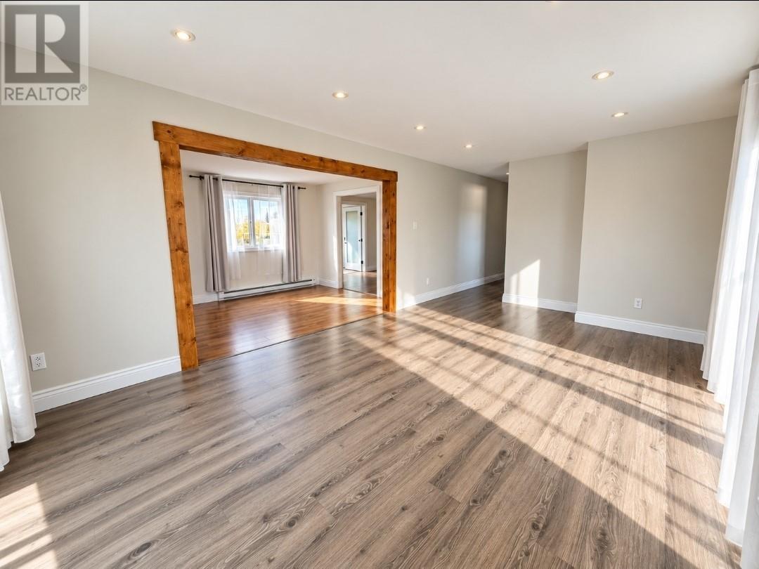 5 Squires Avenue Property Photo 9