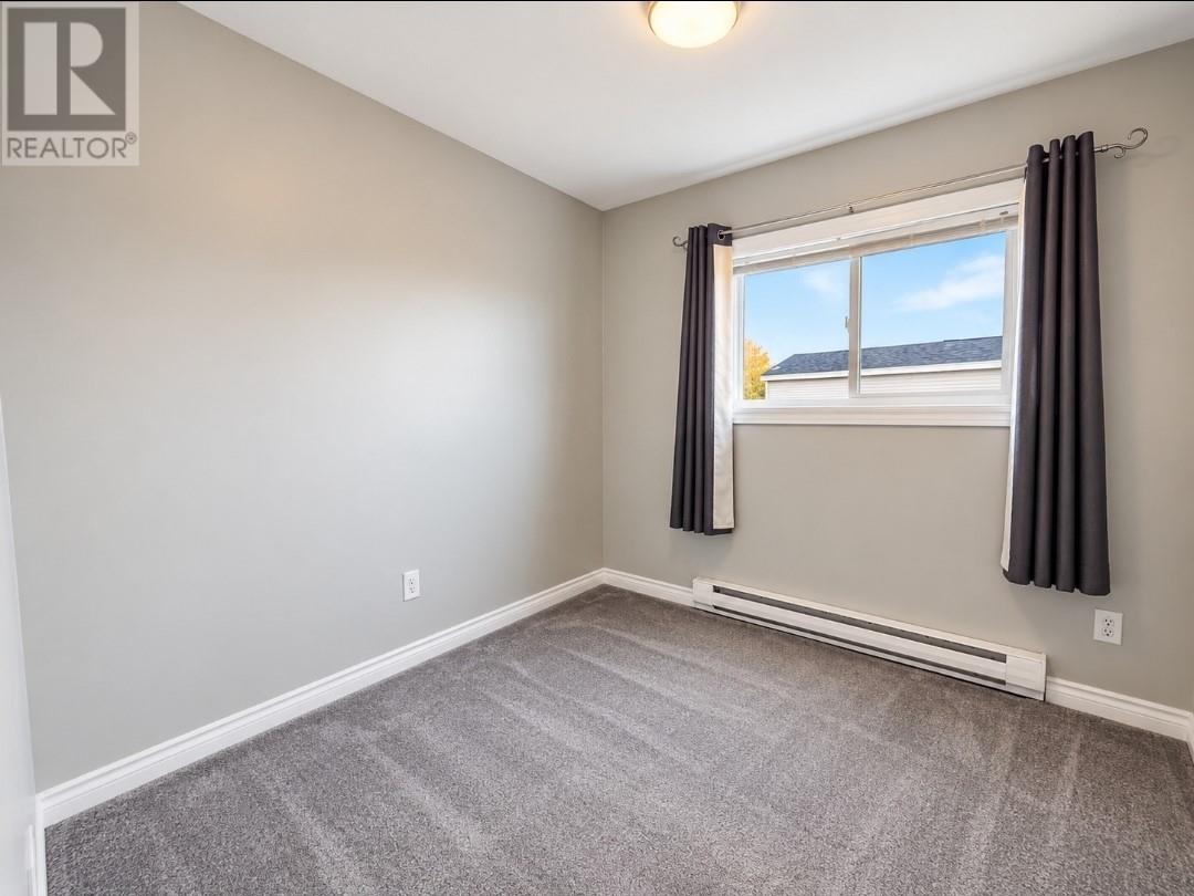 5 Squires Avenue Property Photo 13