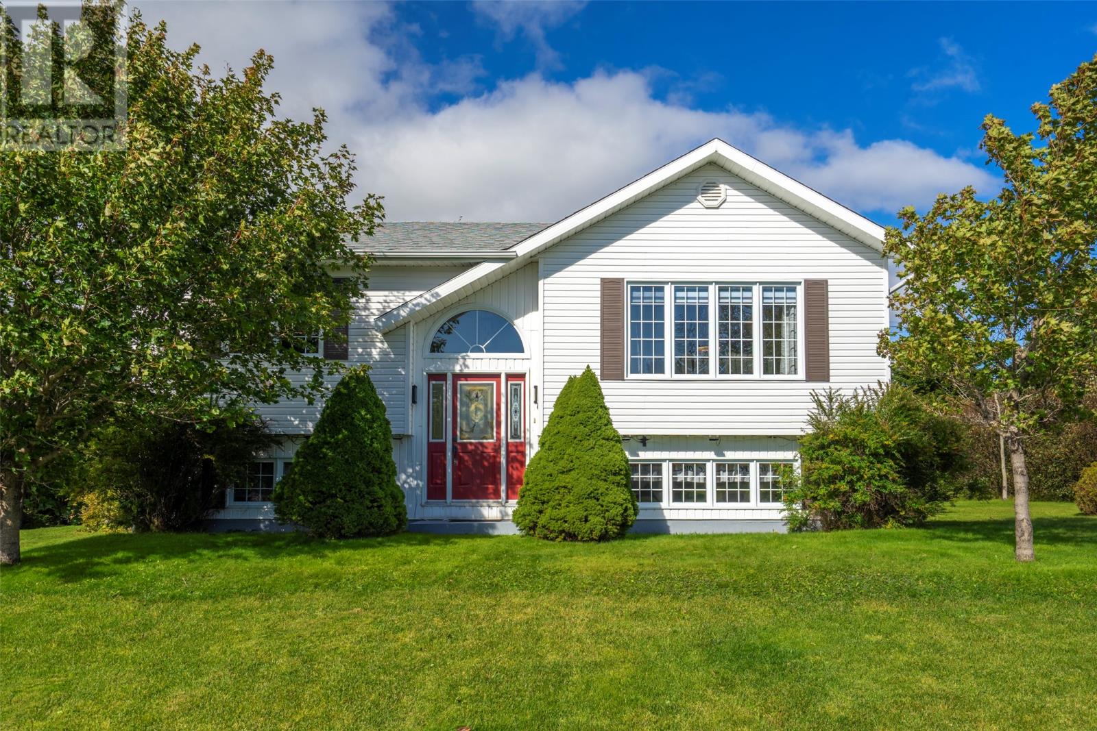 18 Shaheen Crescent Property Photo 1