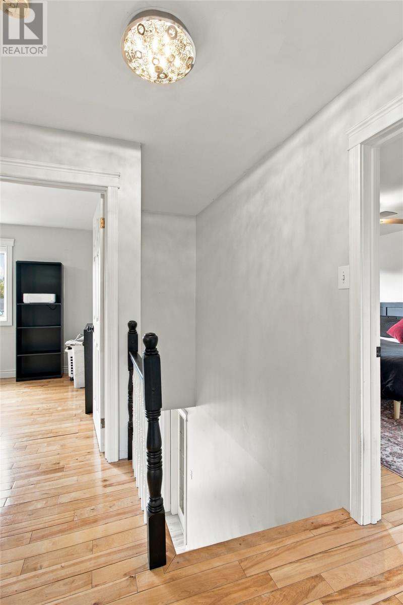 37 Cambridge Crescent Property Photo 21