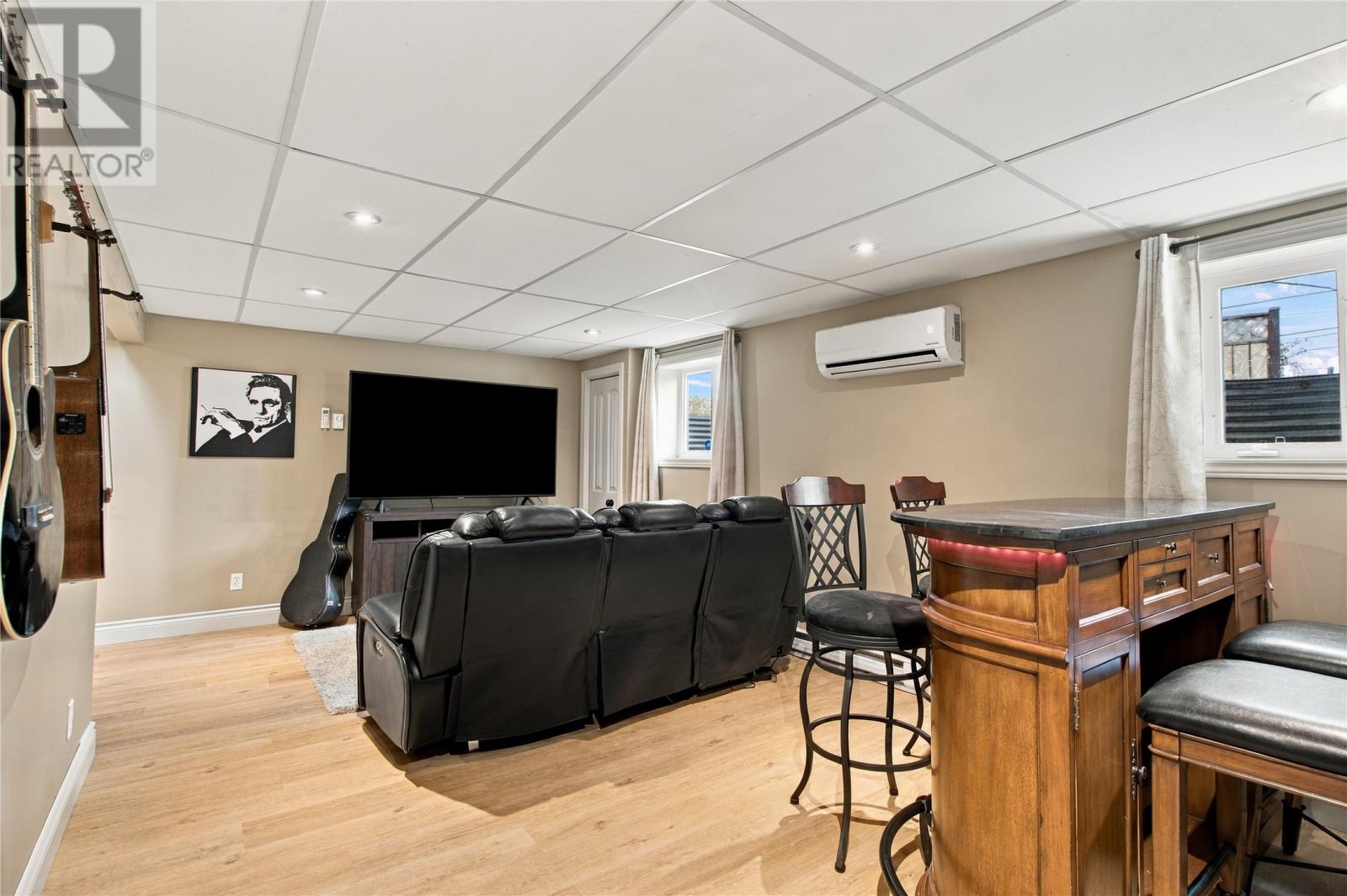 37 Cambridge Crescent Property Photo 30