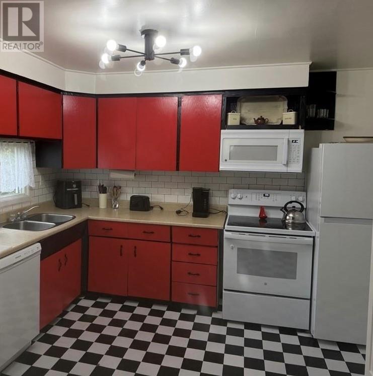 15 Richards Road Property Photo 3