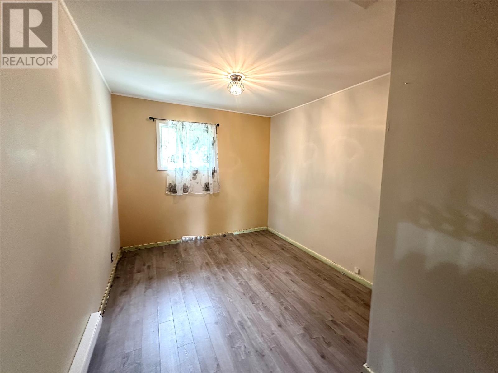 15 Richards Road Property Photo 5