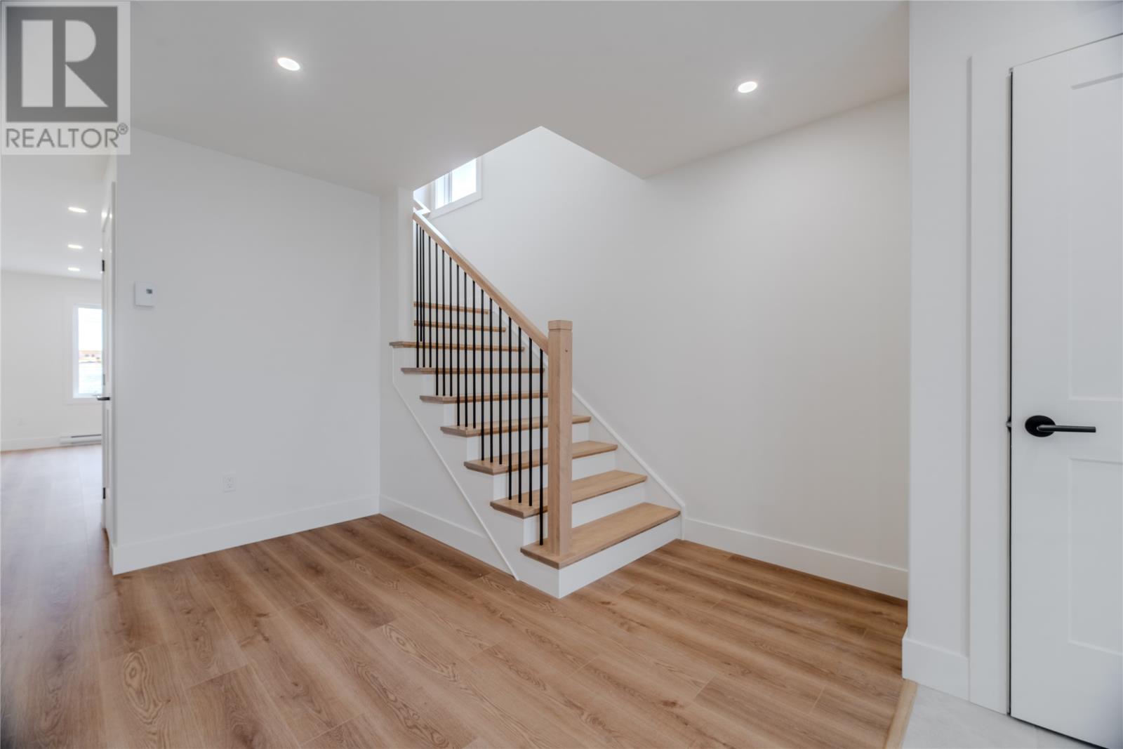 92 Trenton Drive Property Photo 12