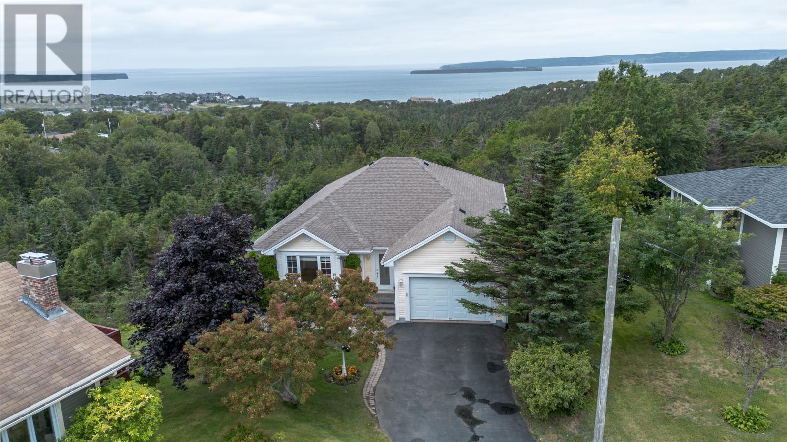 26 Spruce Hill Place Property Photo 1