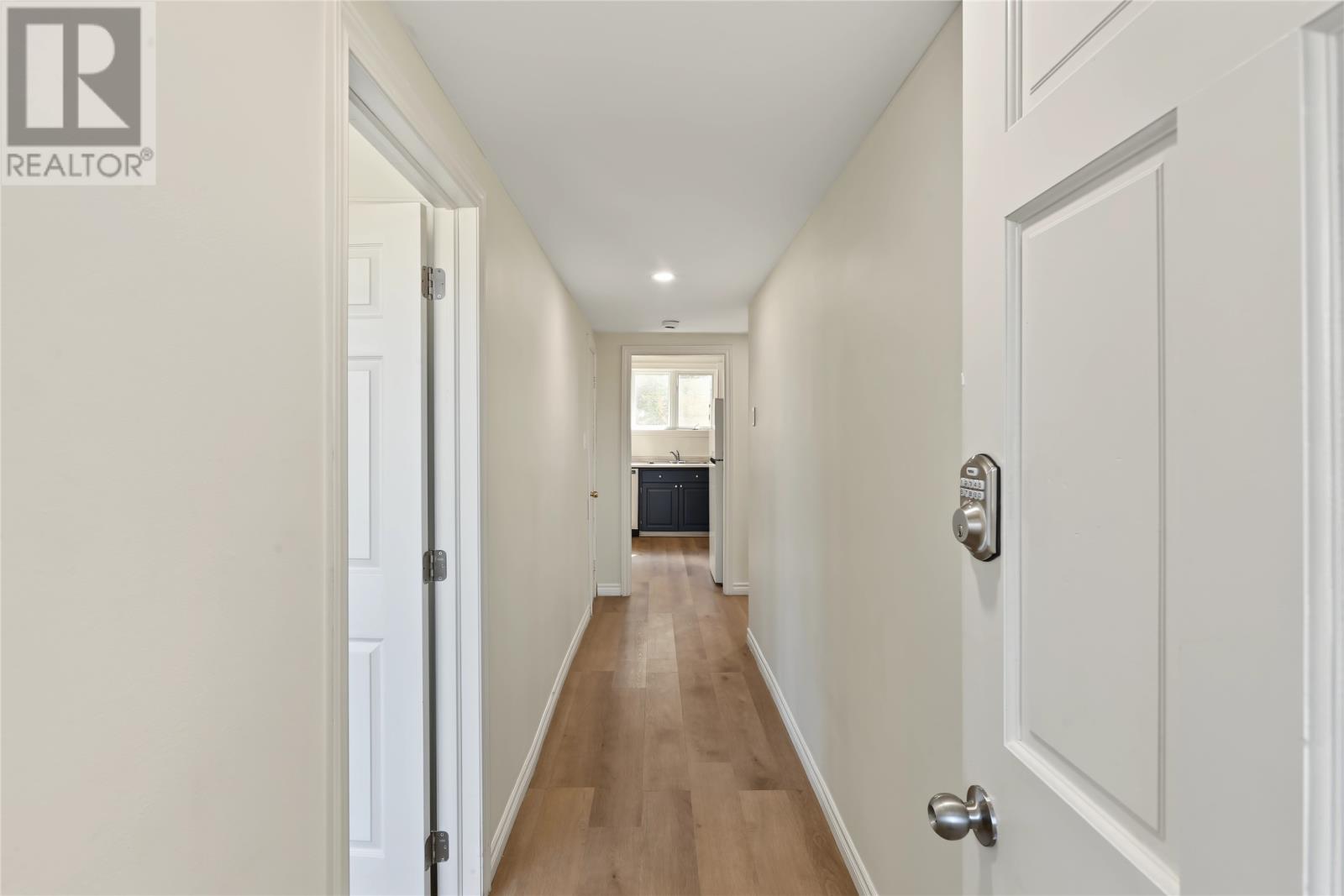 83 Viking Road Property Photo 6