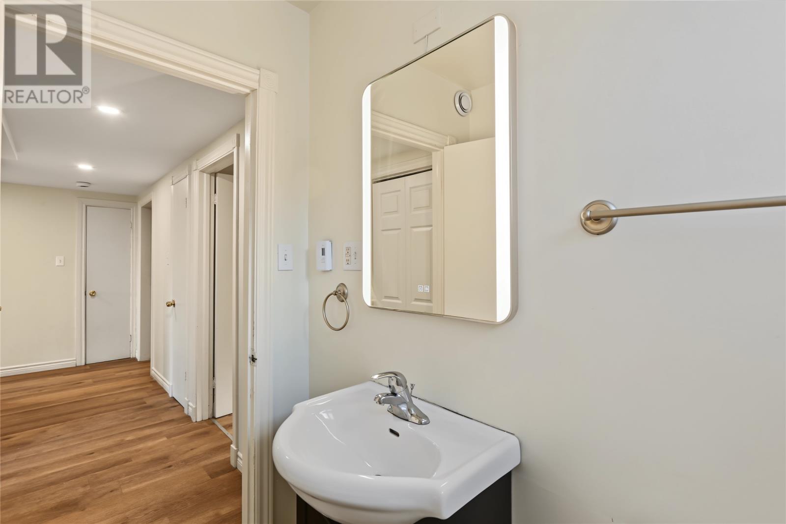 83 Viking Road Property Photo 33