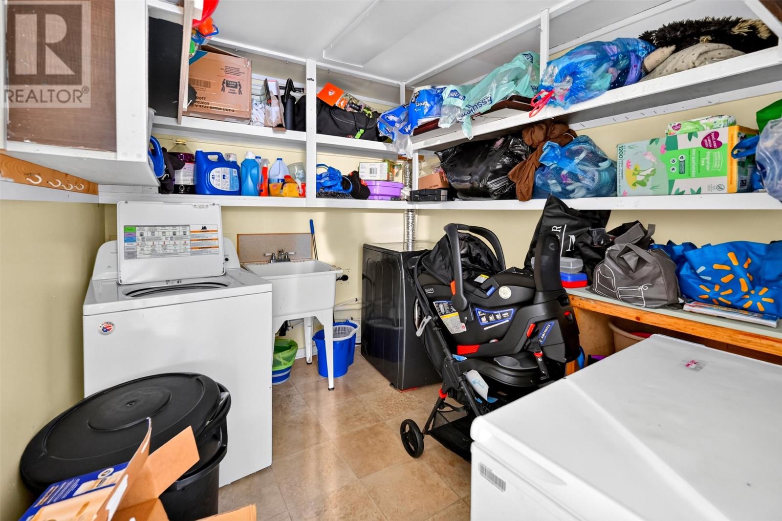 211 Canada Drive Property Photo 38