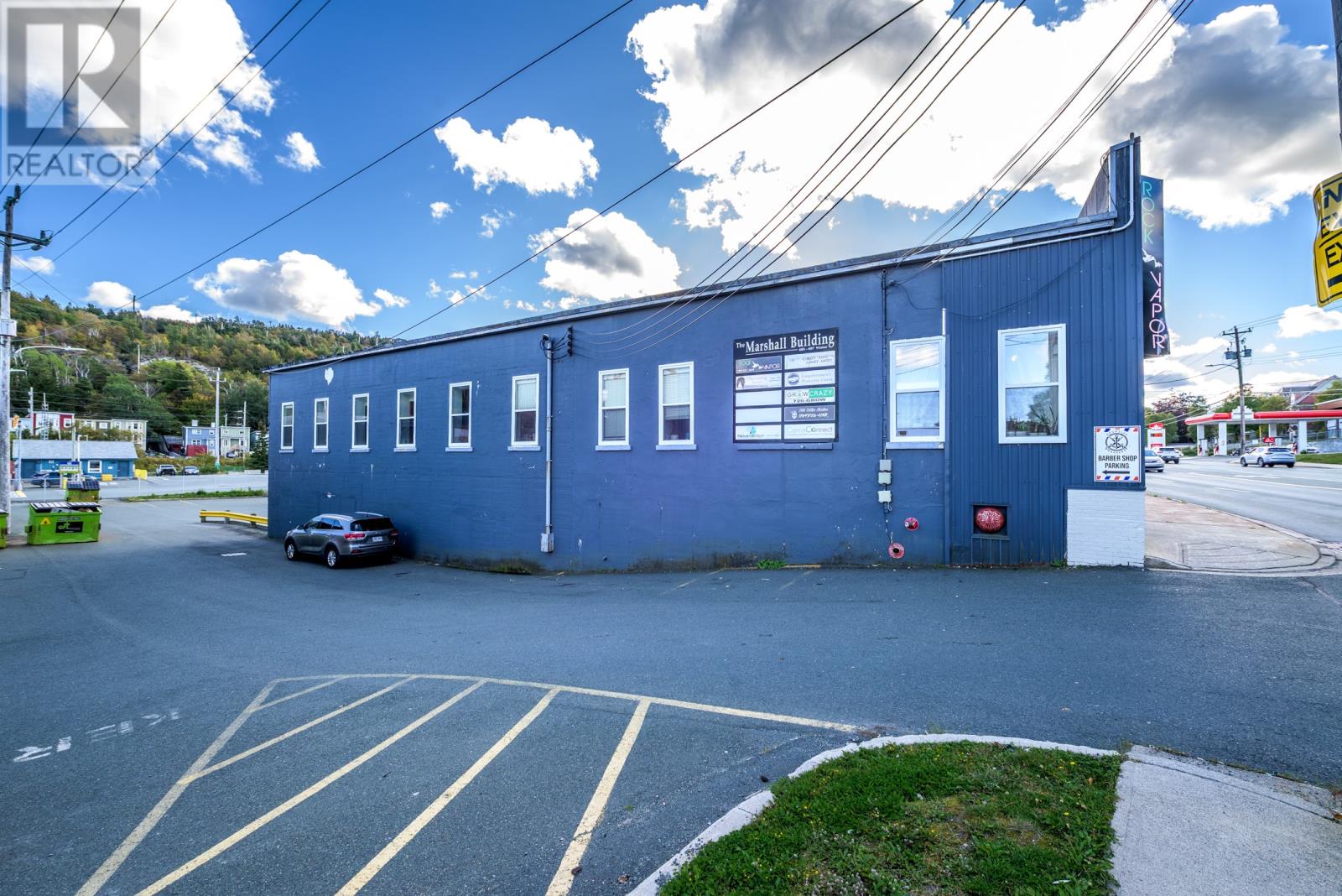 685-687 Water Street Property Photo 3