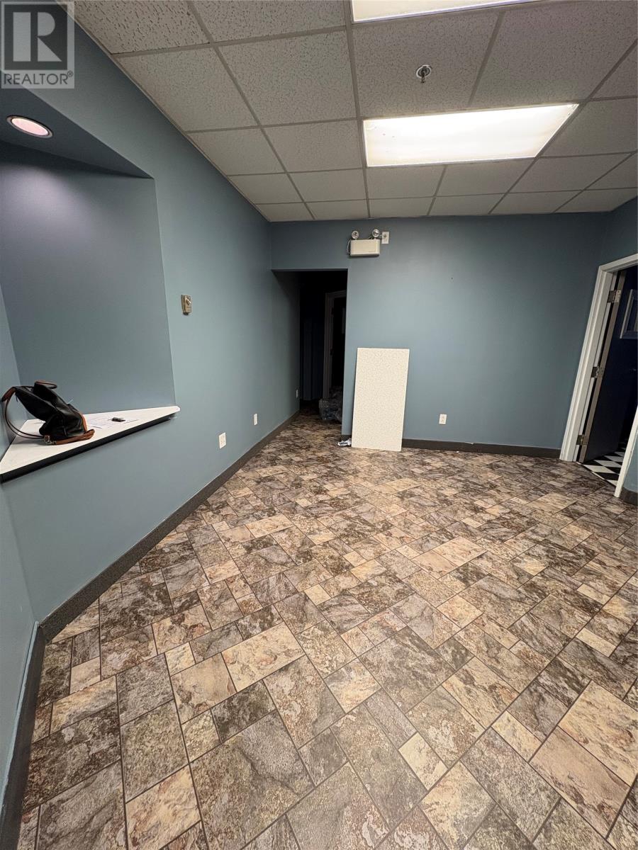 685-687 Water Street Property Photo 8