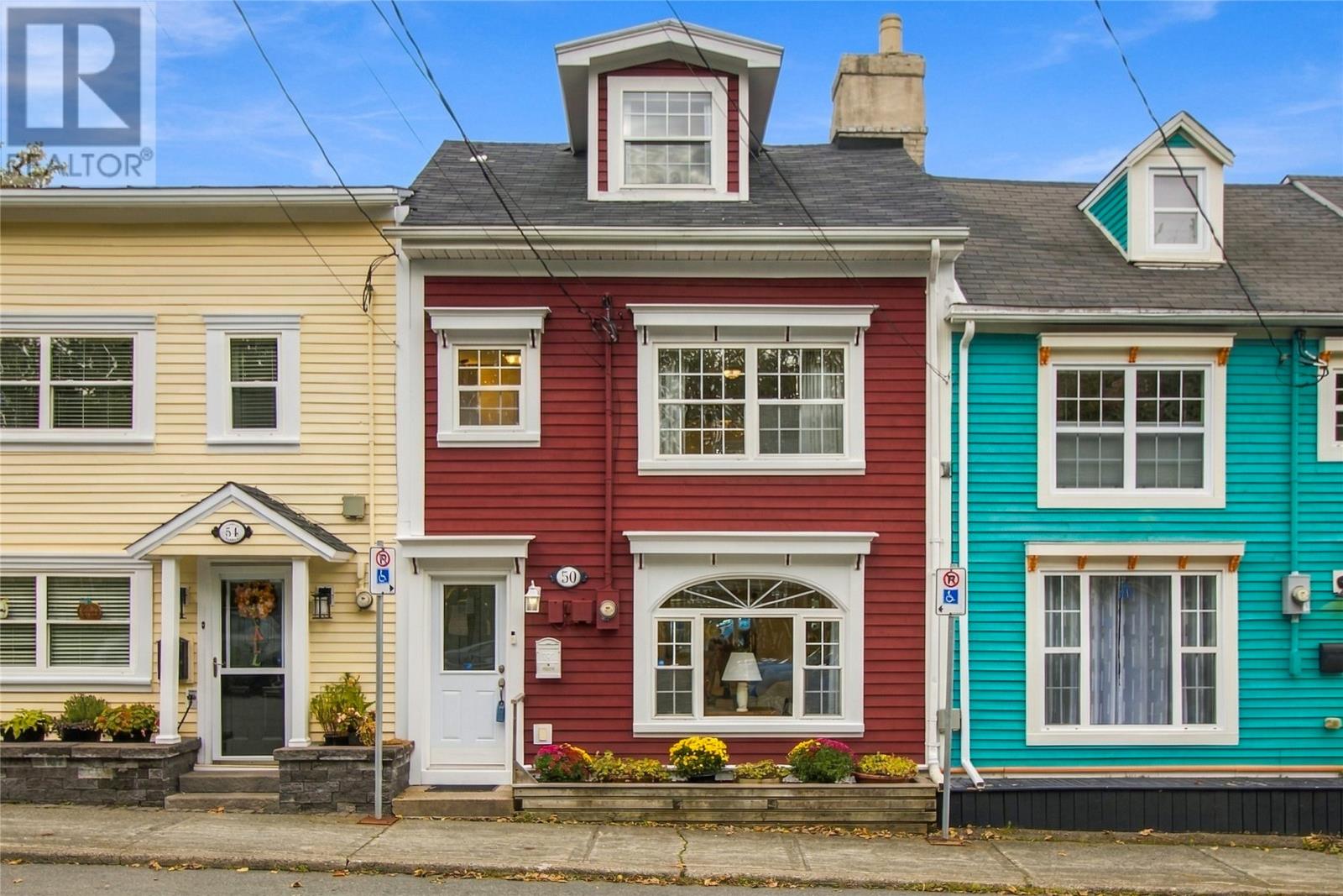 50 Colonial Street Property Photo 1