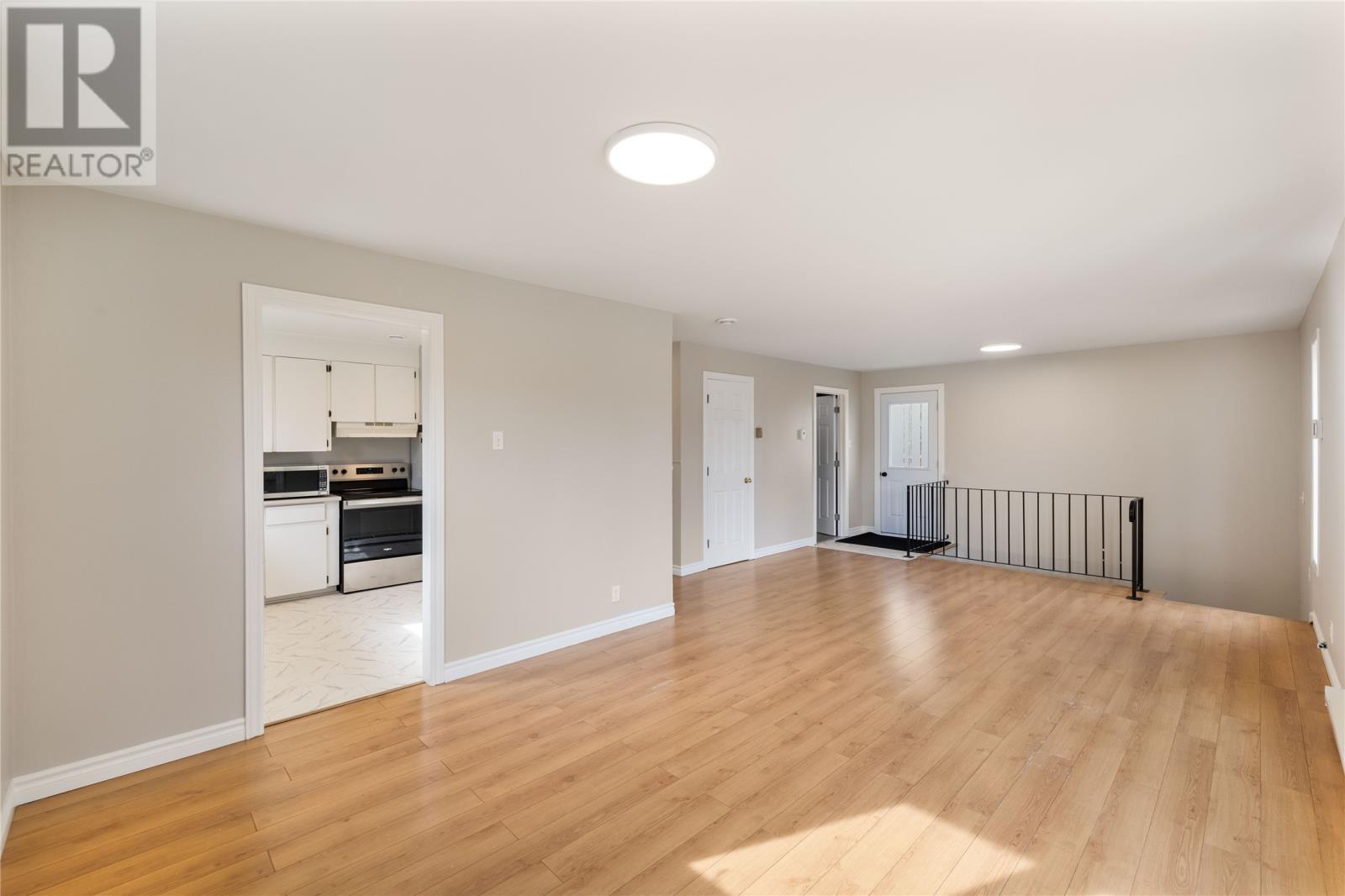 74 Fox Avenue Property Photo 8