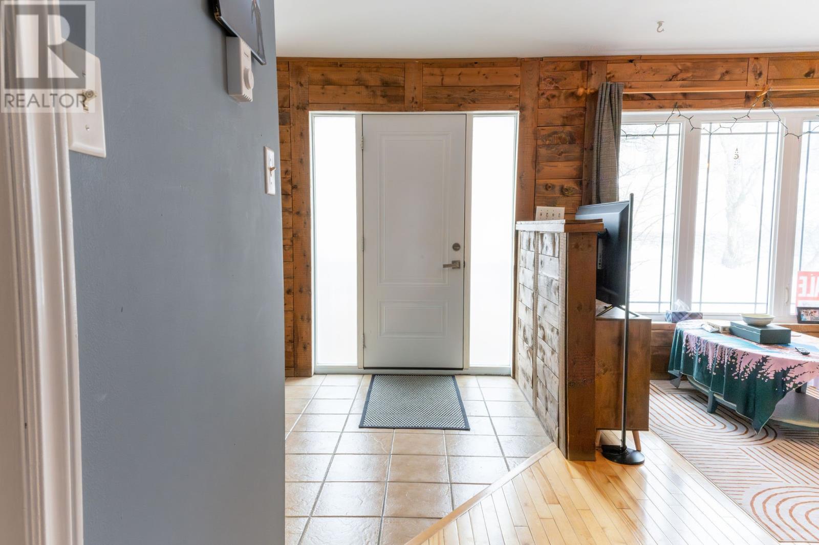 157 West Street Property Photo 2
