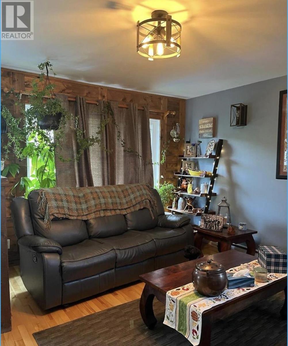 157 West Street Property Photo 7