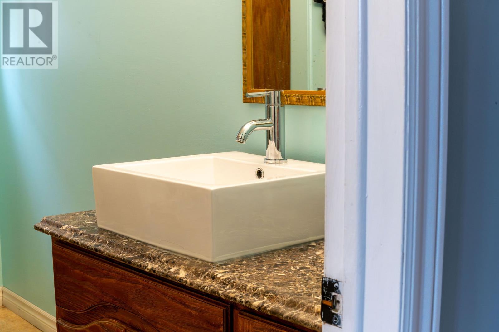 157 West Street Property Photo 12