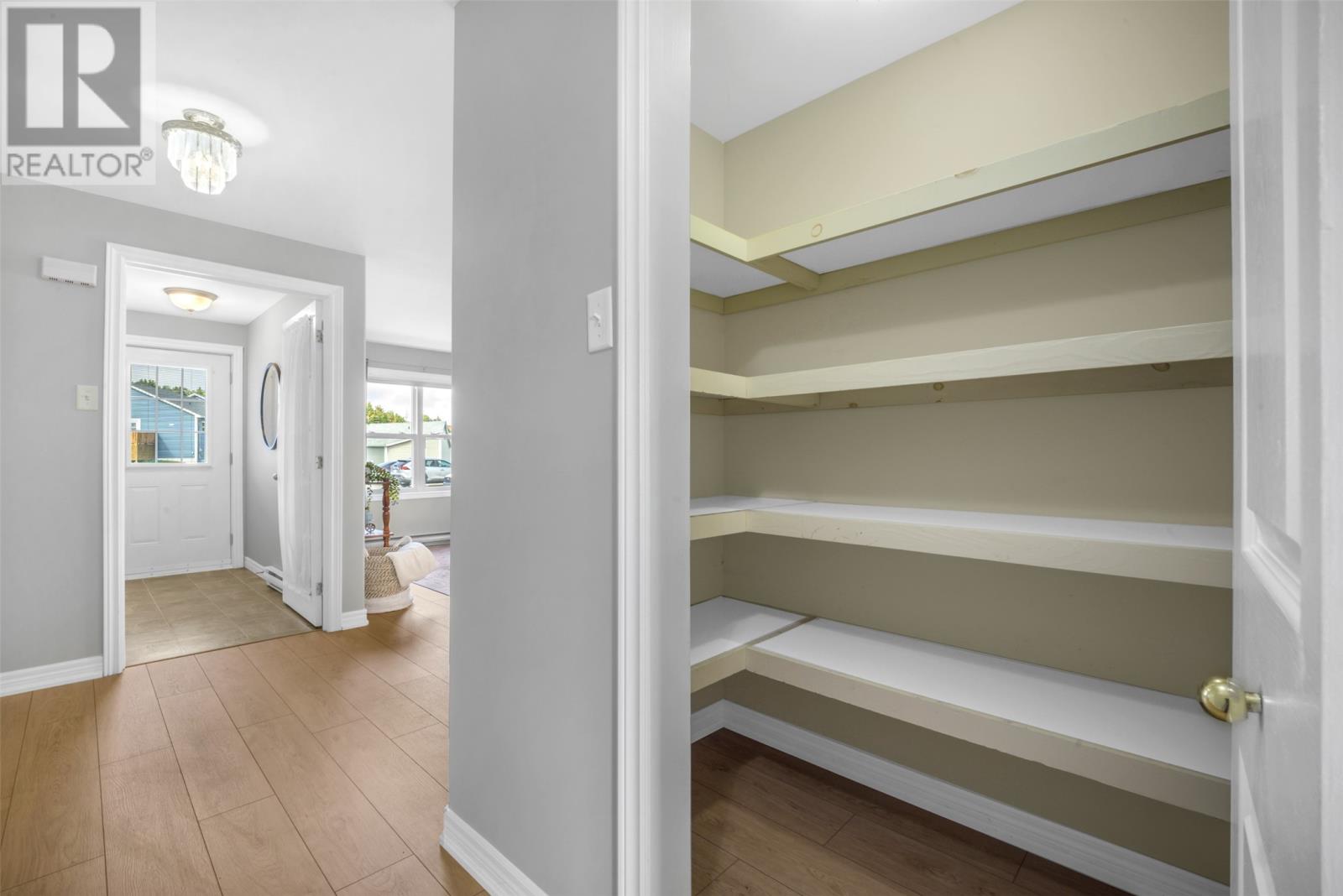 20 Spring Meadow Court Property Photo 19