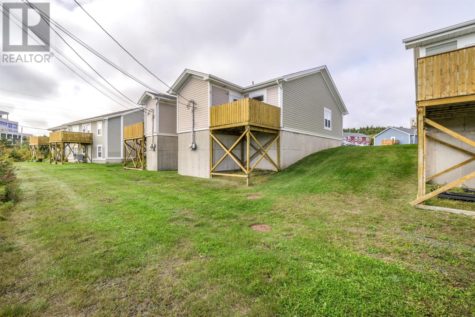 20 Spring Meadow Court Property Photo 28