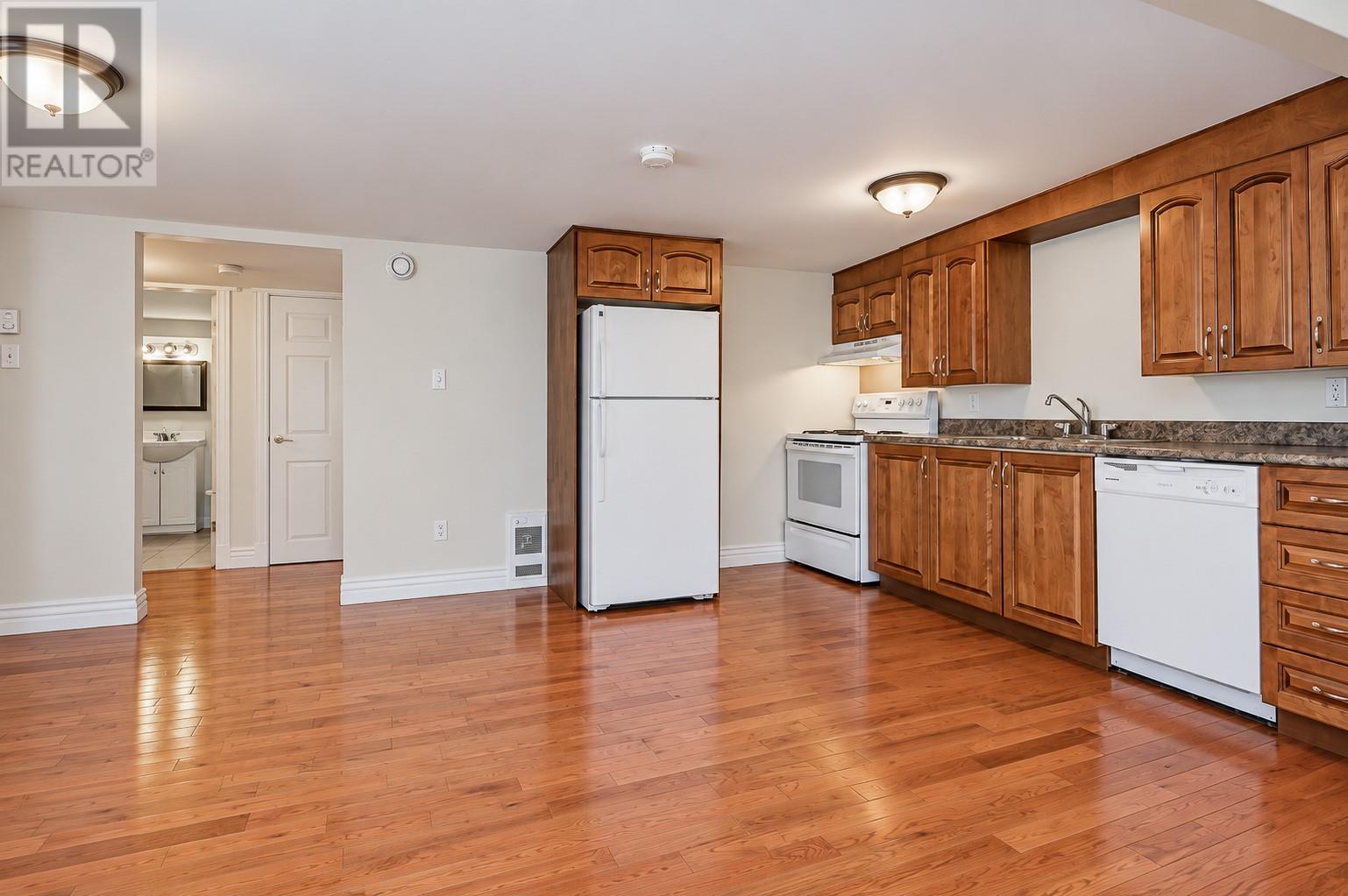 61 Calver Avenue Property Photo 11