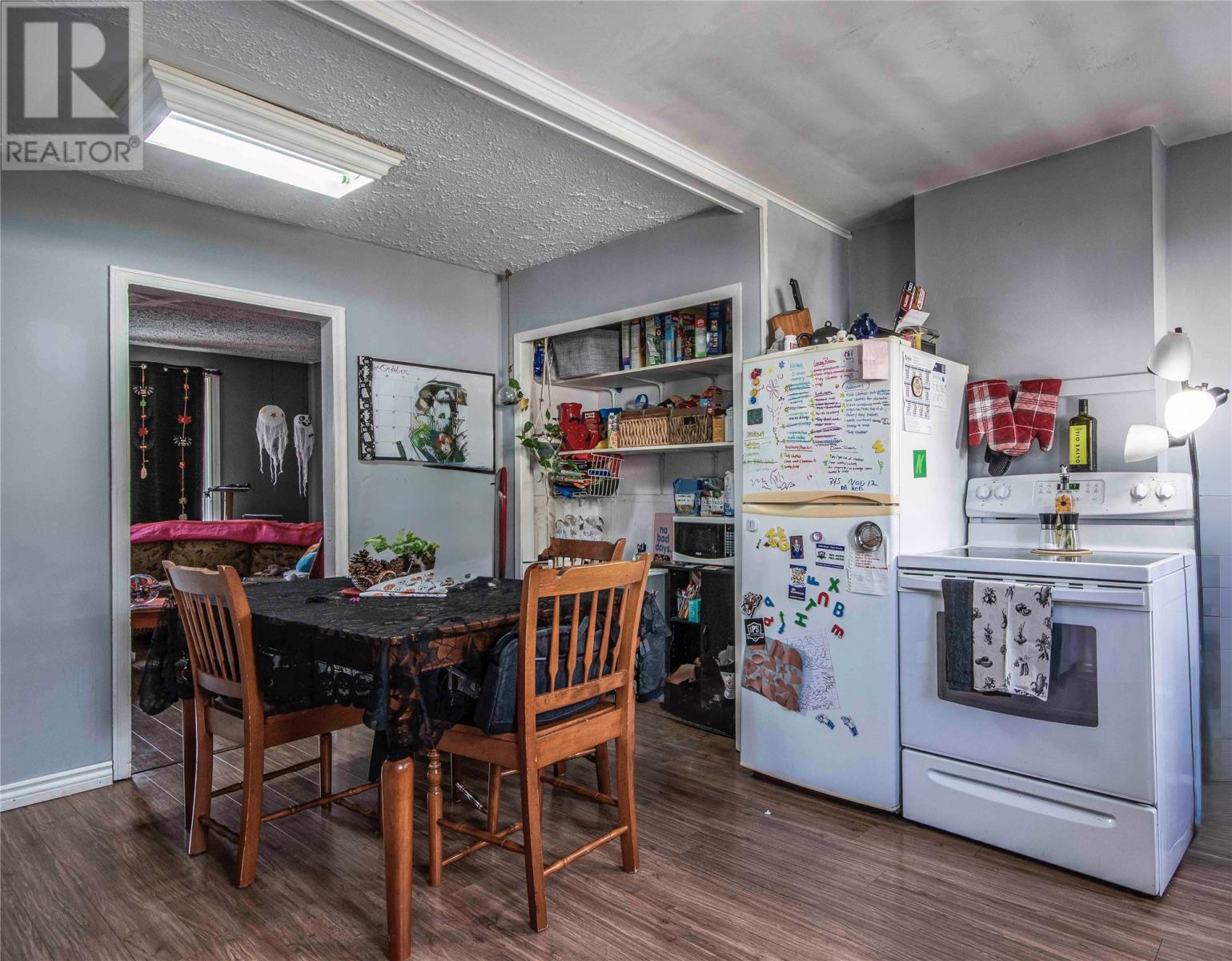 1368-1370 Torbay Road Property Photo 30