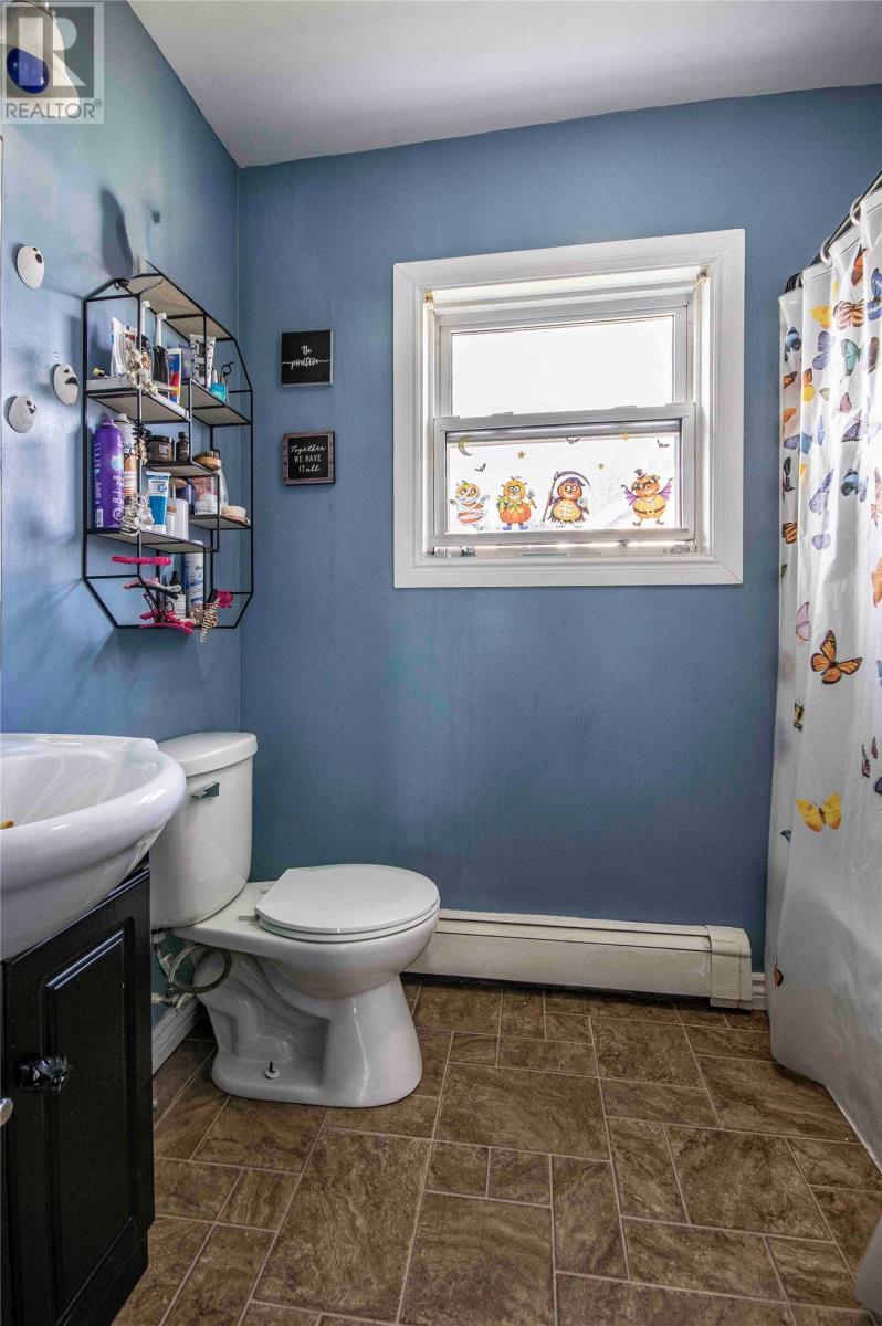 1368-1370 Torbay Road Property Photo 34