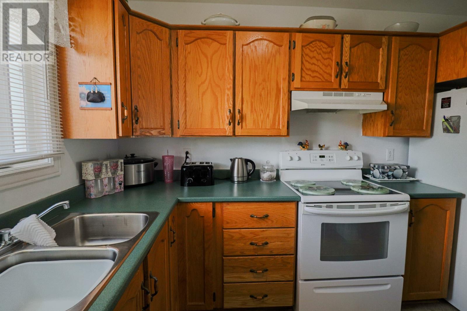 2 Sarasota Court Property Photo 4