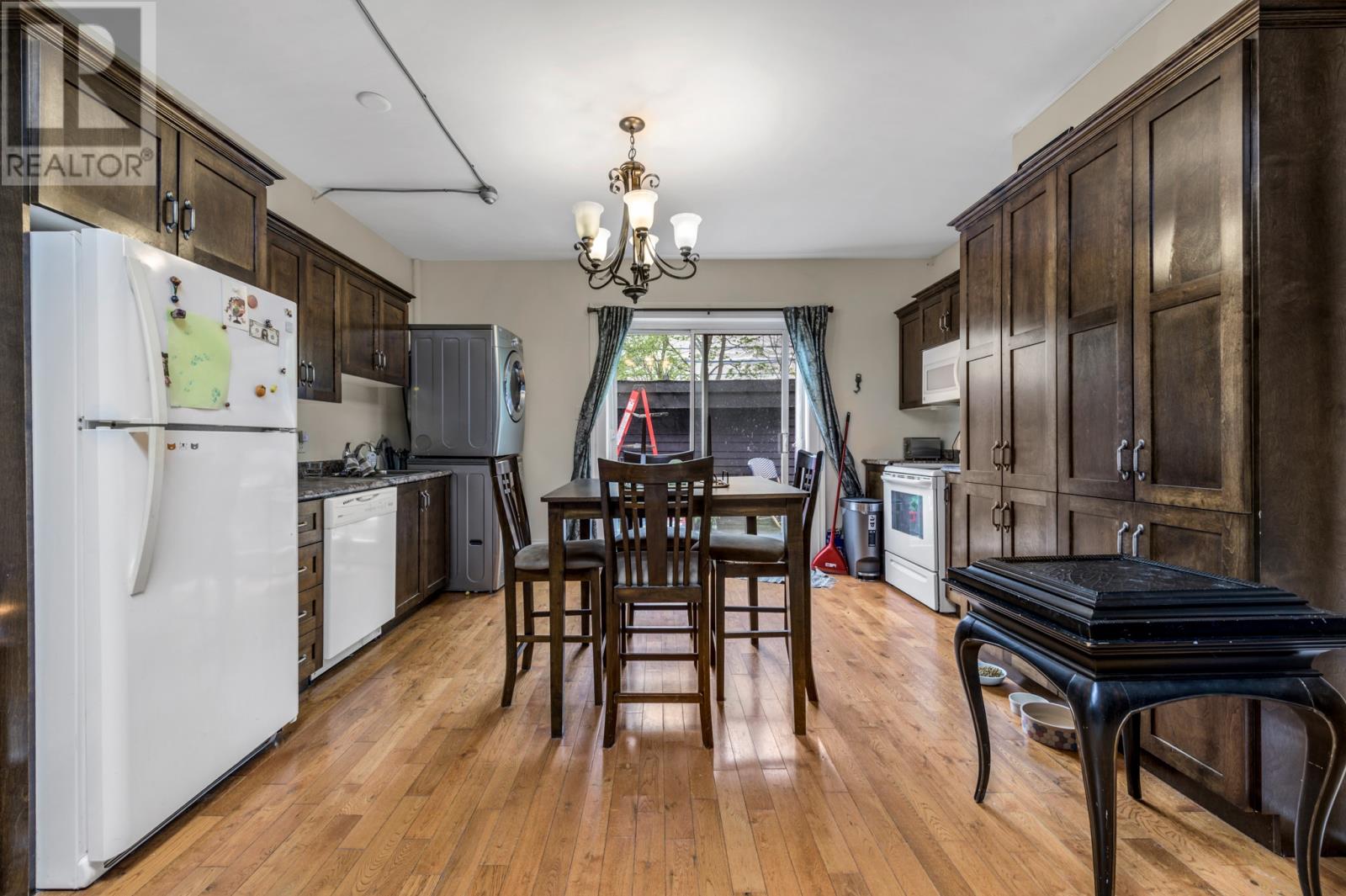 288-290 Duckworth Street Property Photo 38