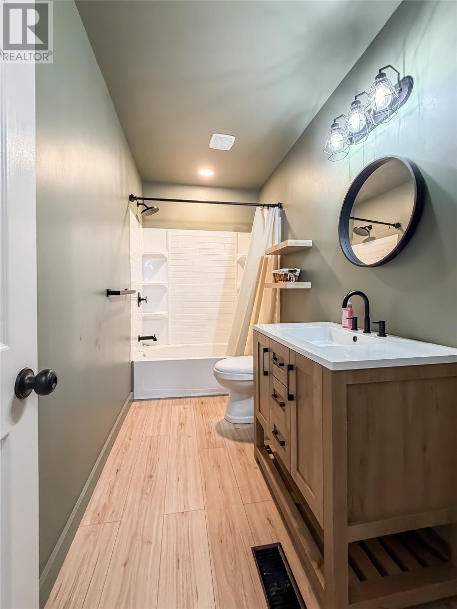 606 Sunset Drive Property Photo 14