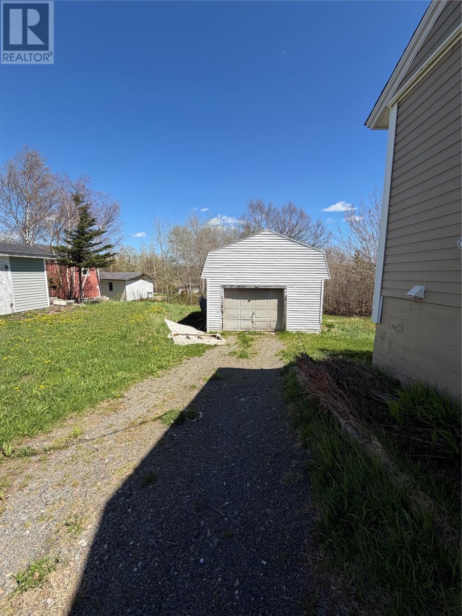 256 Balbo Drive Property Photo 33