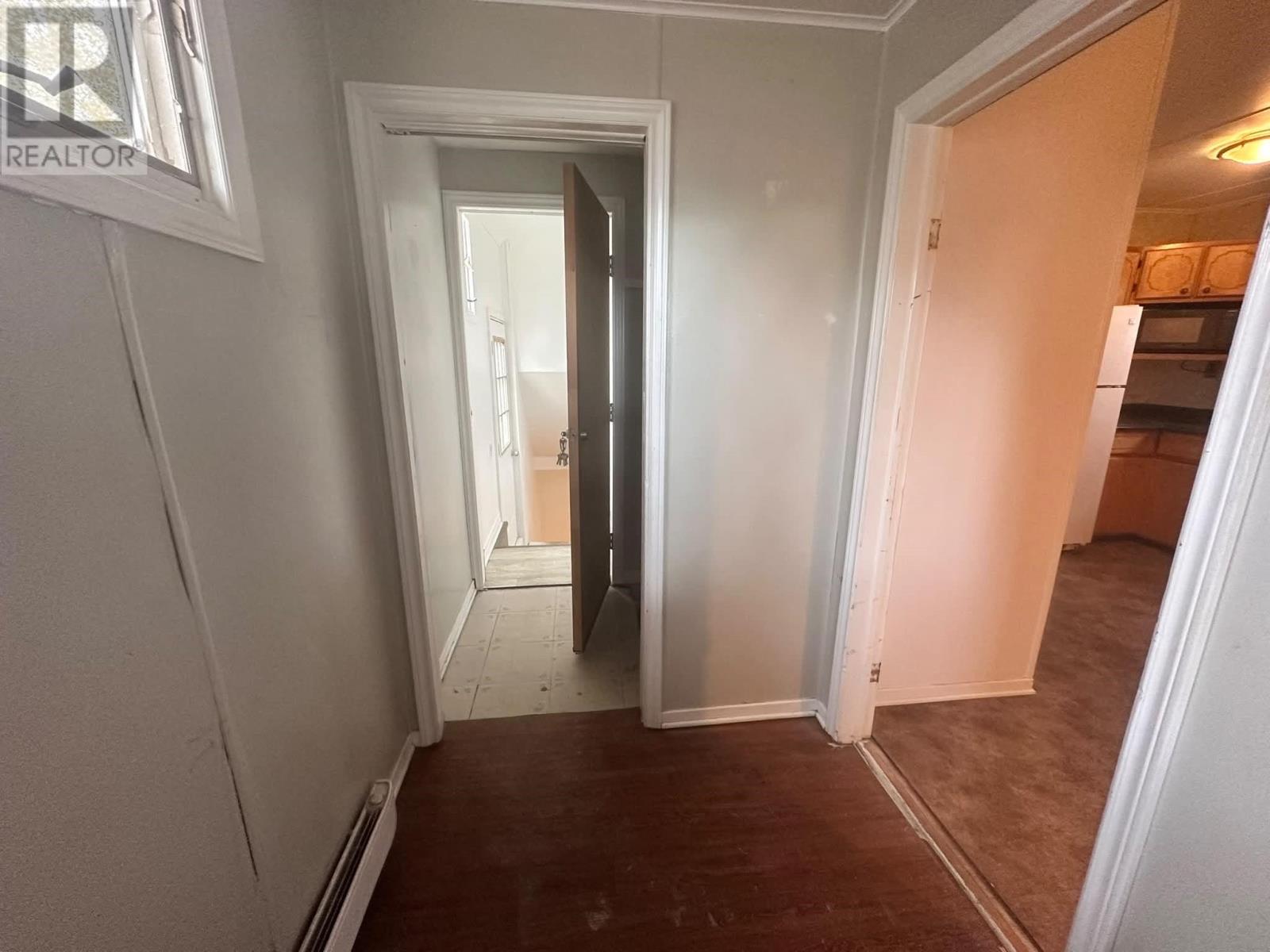 84 Windsor Drive Property Photo 11