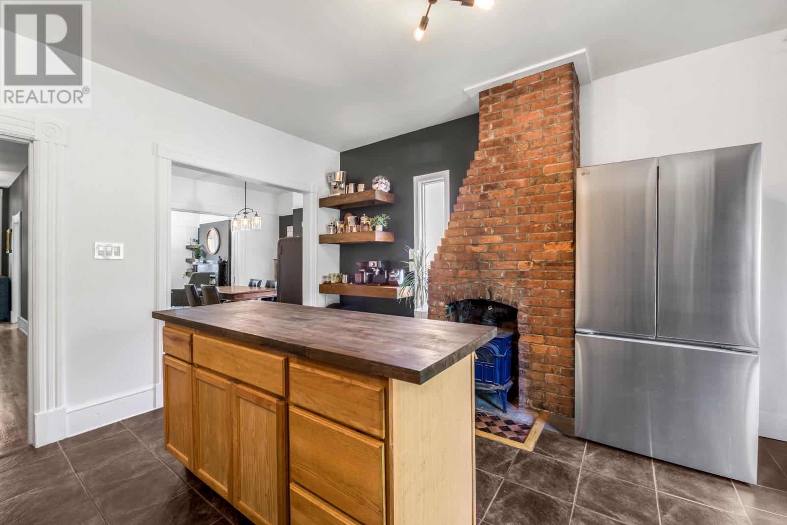 176 Patrick Street Property Photo 8