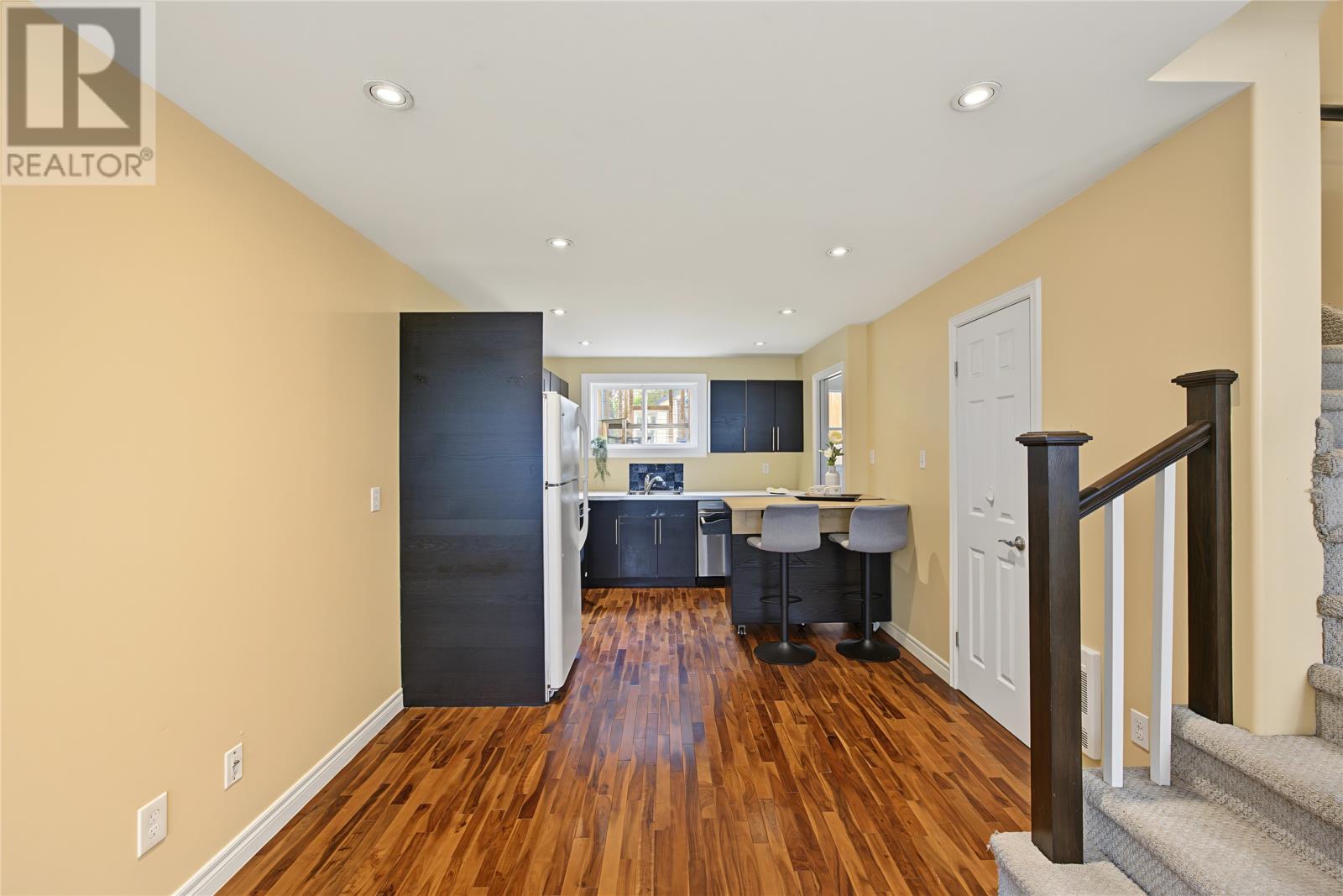 30 Scott Street Property Photo 5